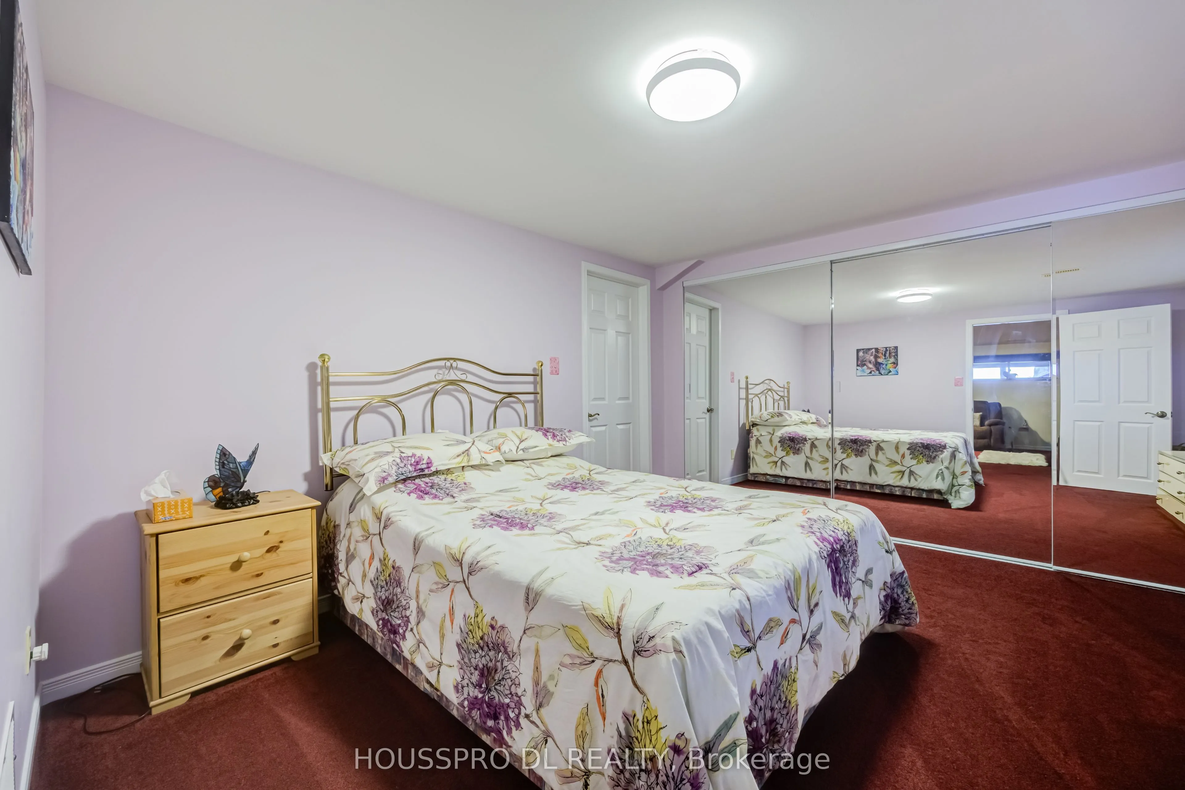 2683 Lakeshore Road E