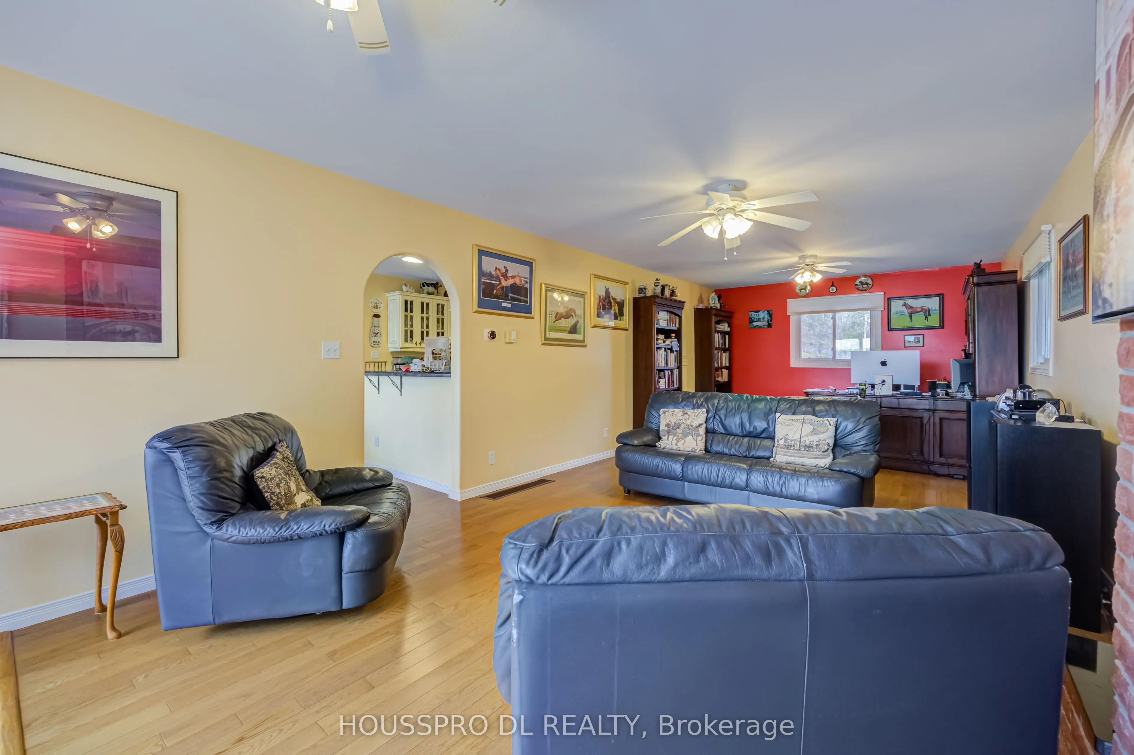2683 Lakeshore Road E