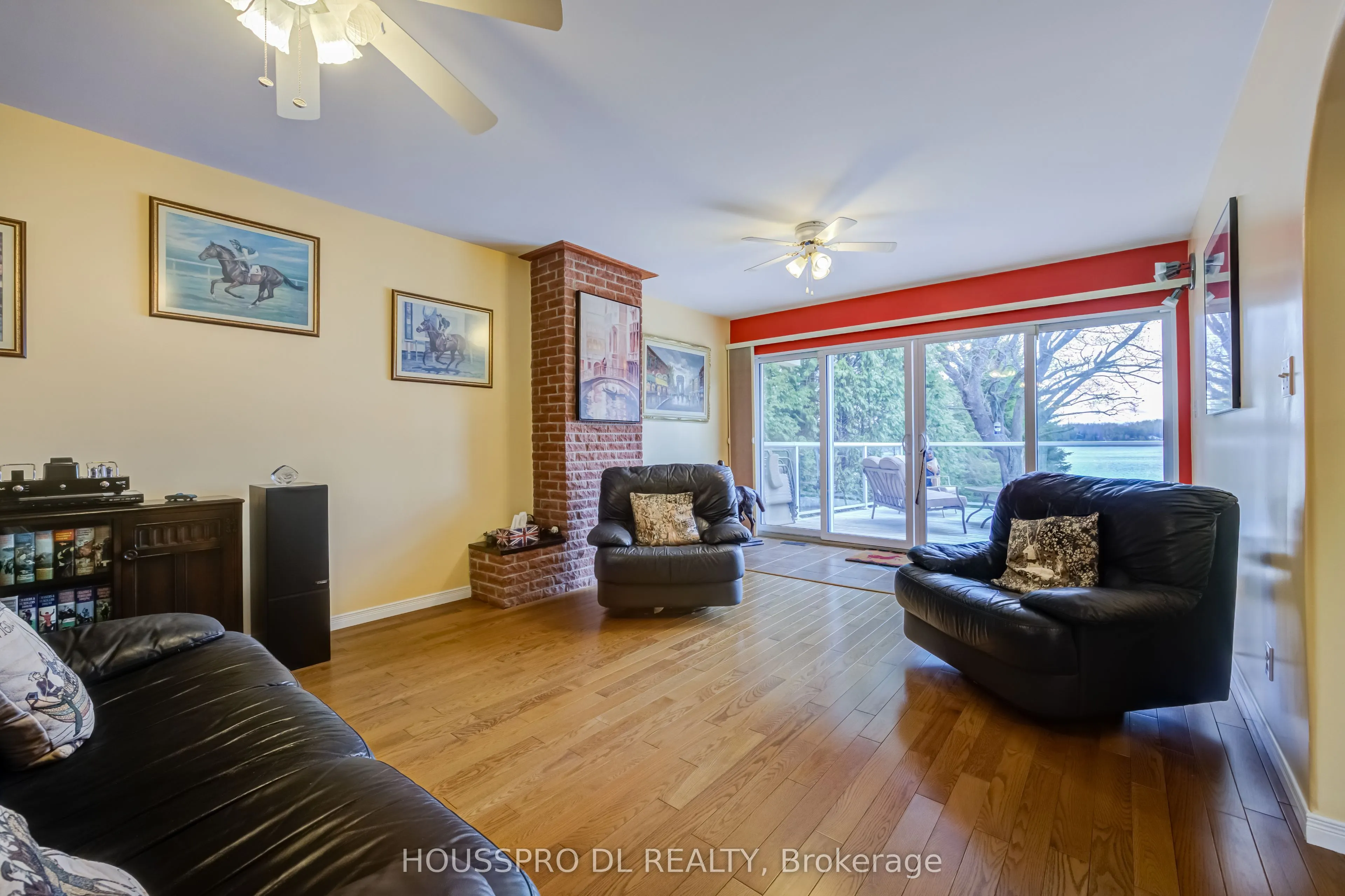 2683 Lakeshore Road E