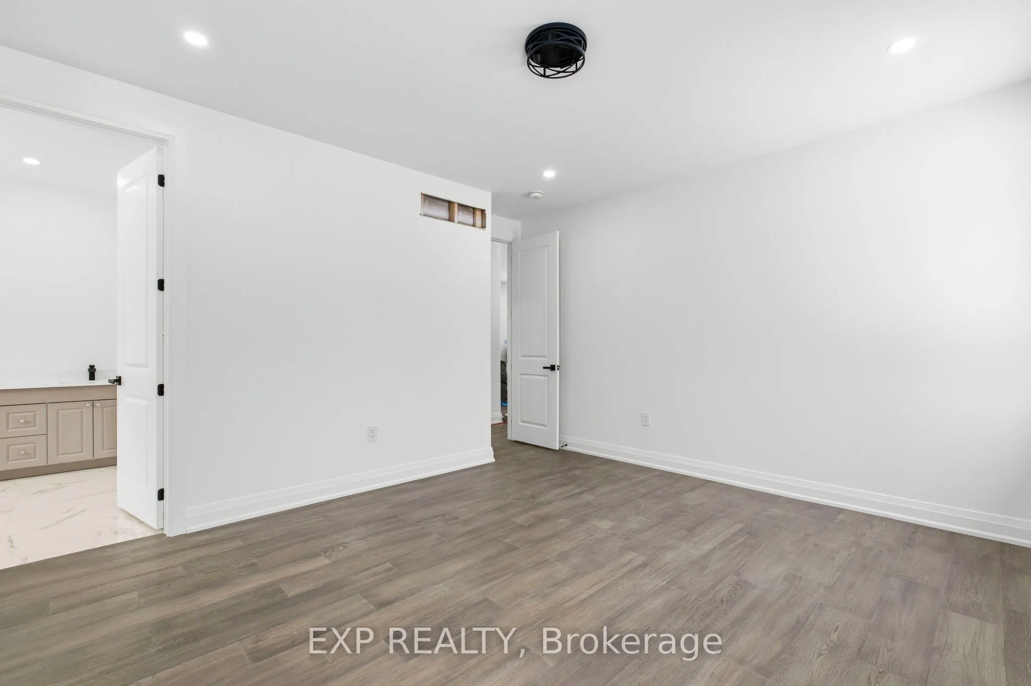 49 Beaufort Crescent