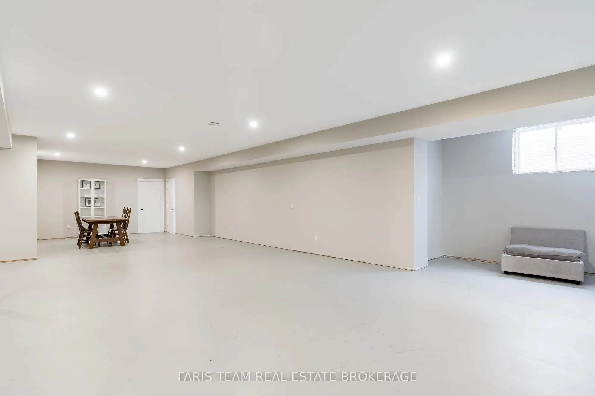 1555 Baseline Road S