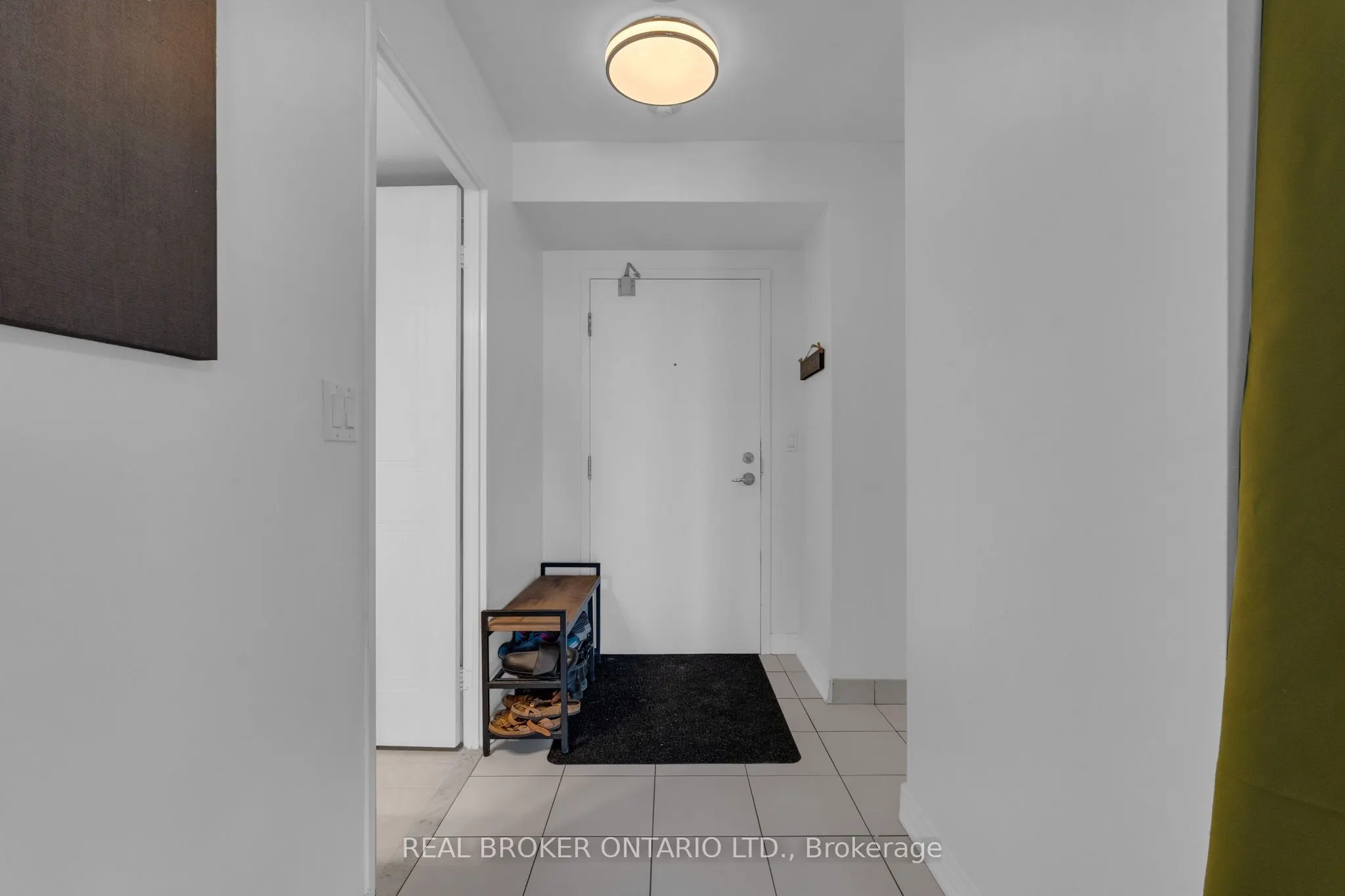 140 DUNLOP Street E #704