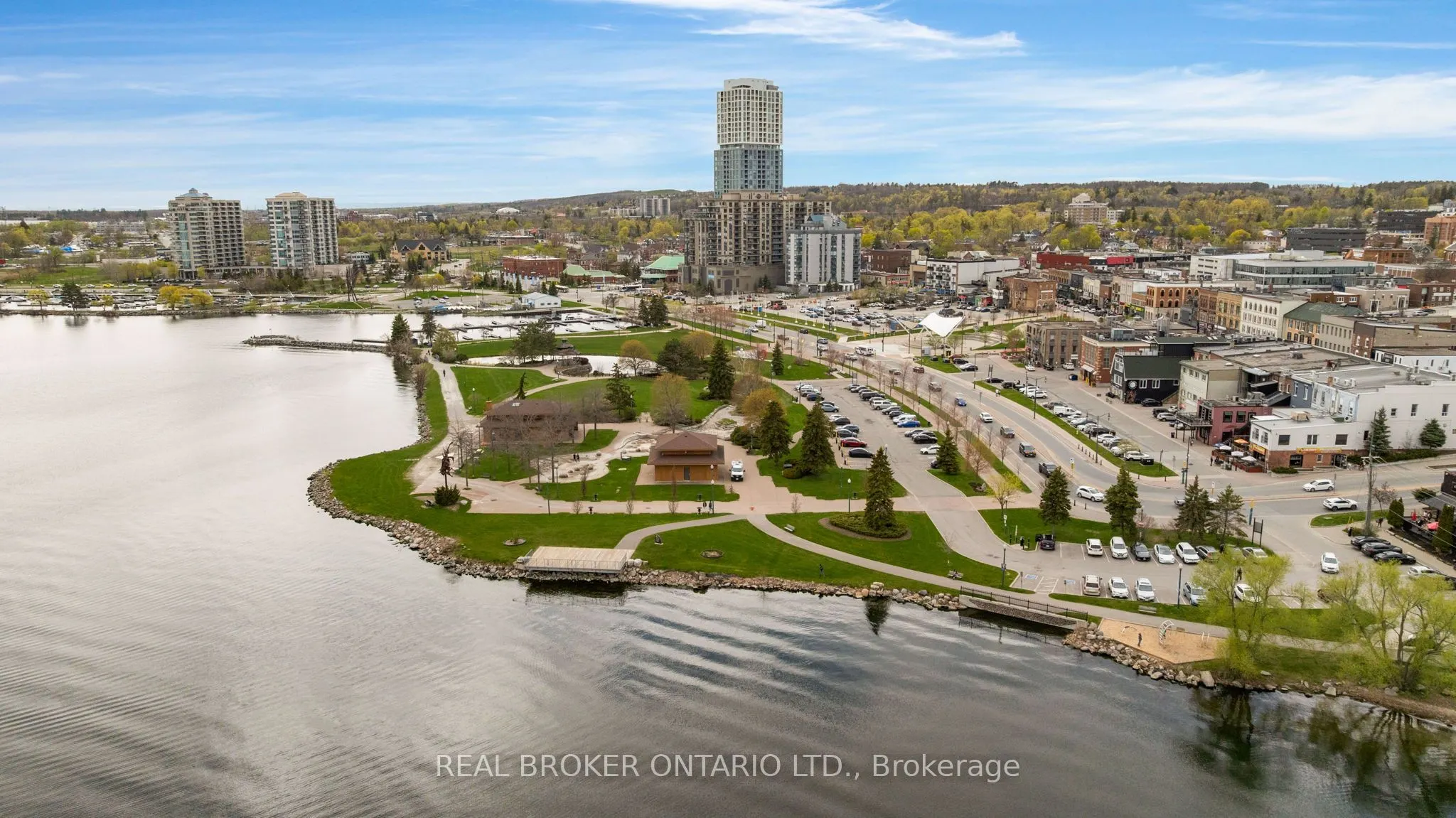 140 DUNLOP Street E #704