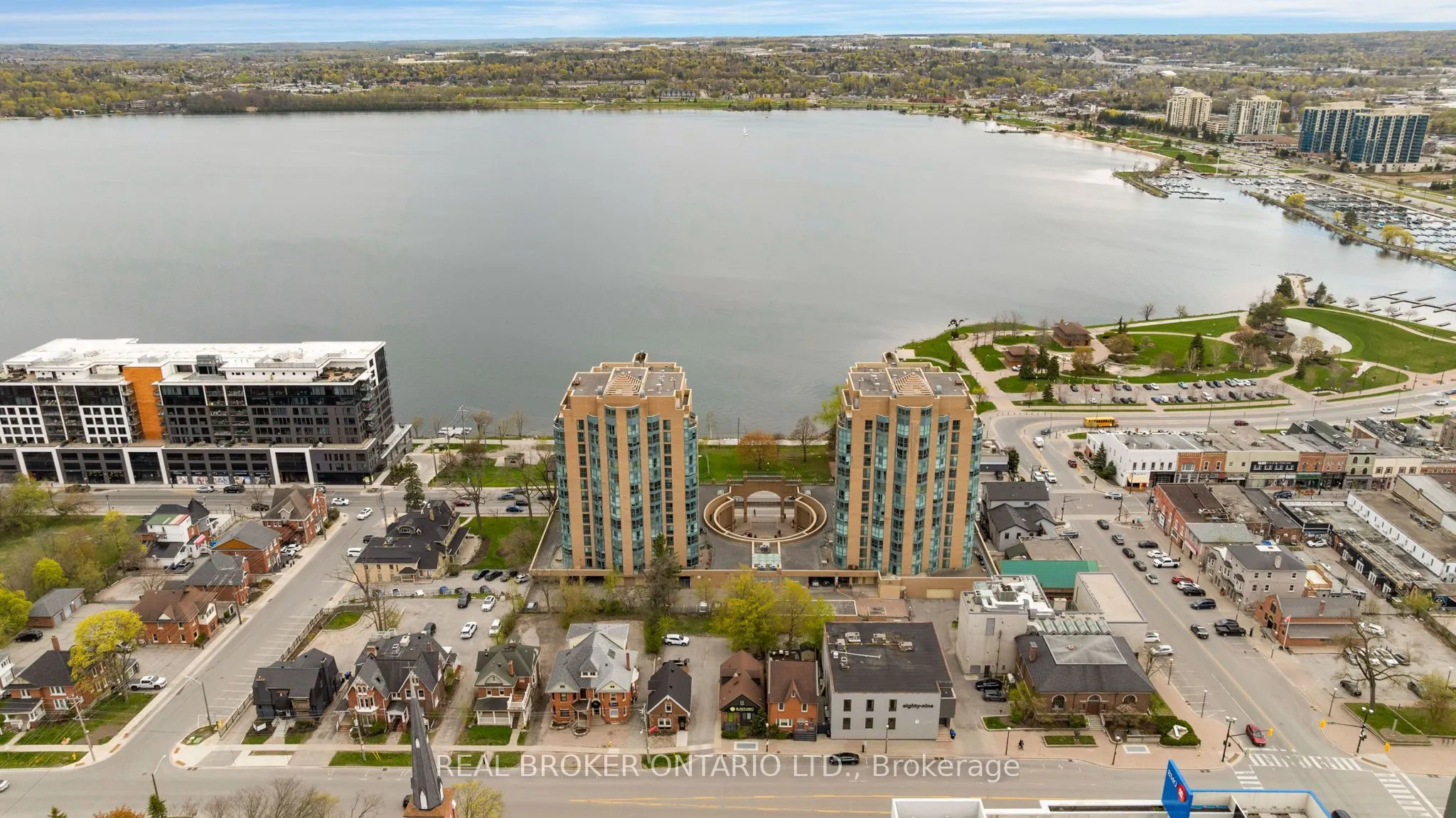 140 DUNLOP Street E #704