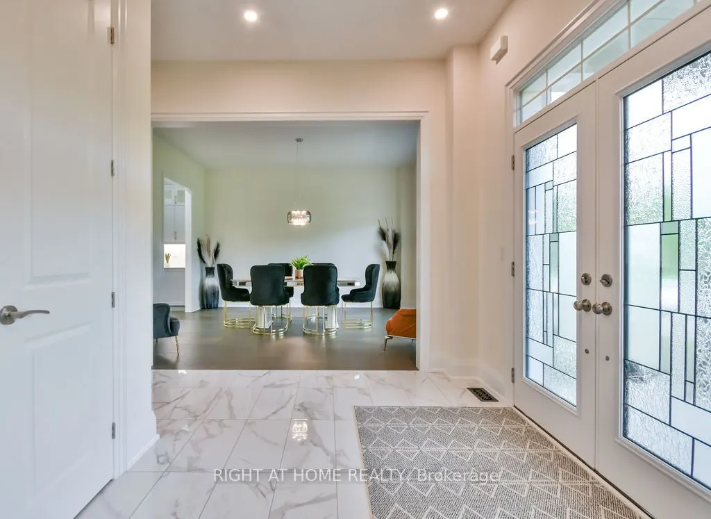 8 Forest Heights Court