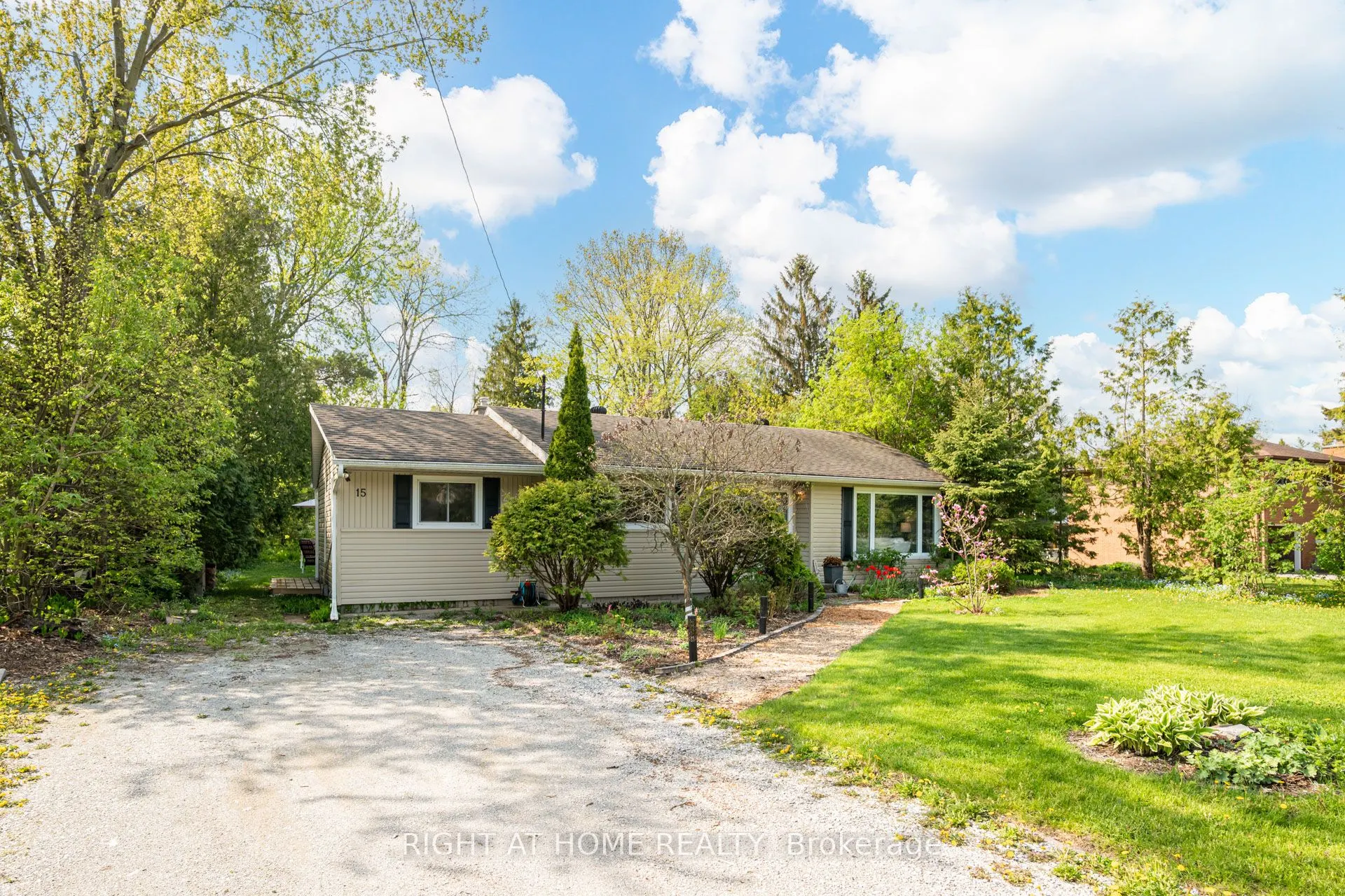 15 Wattie Road