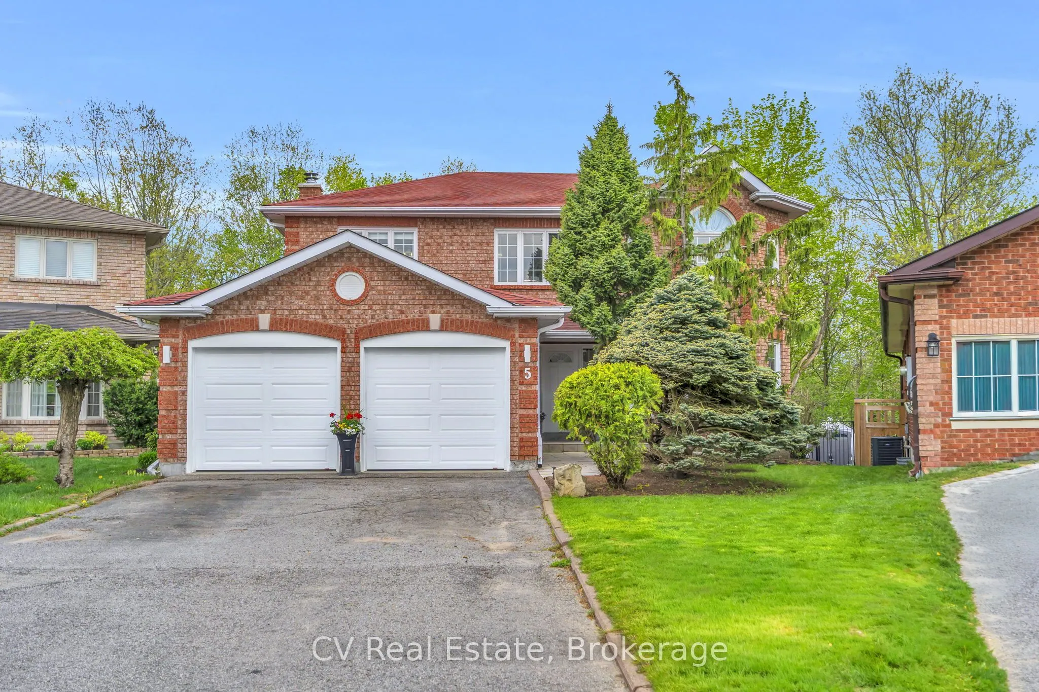 5 McCutcheon Court