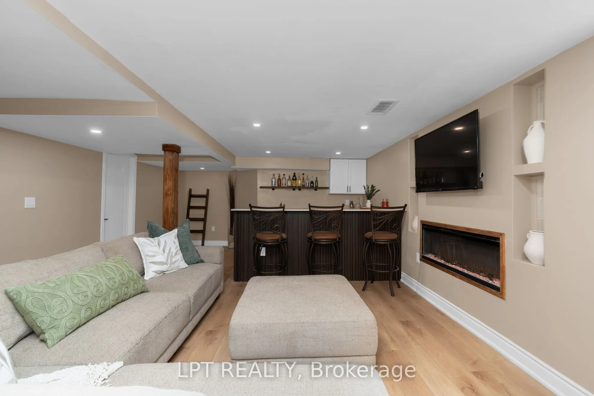 47 Northview Crescent
