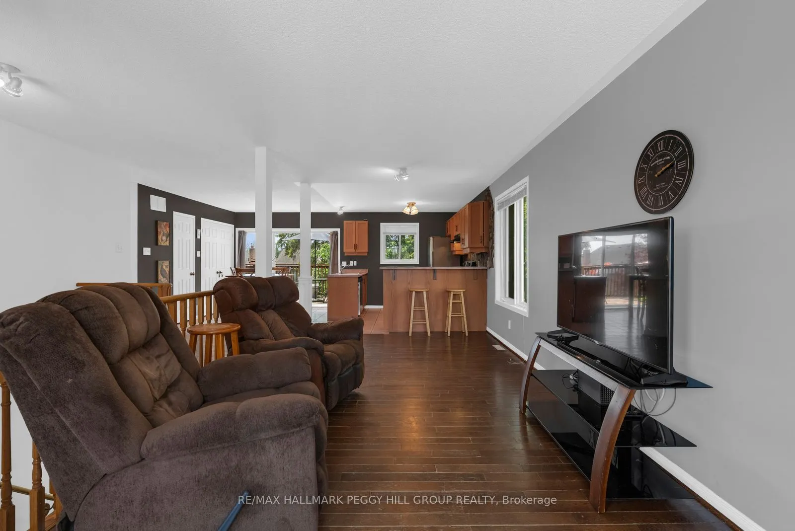 42 Kell Place