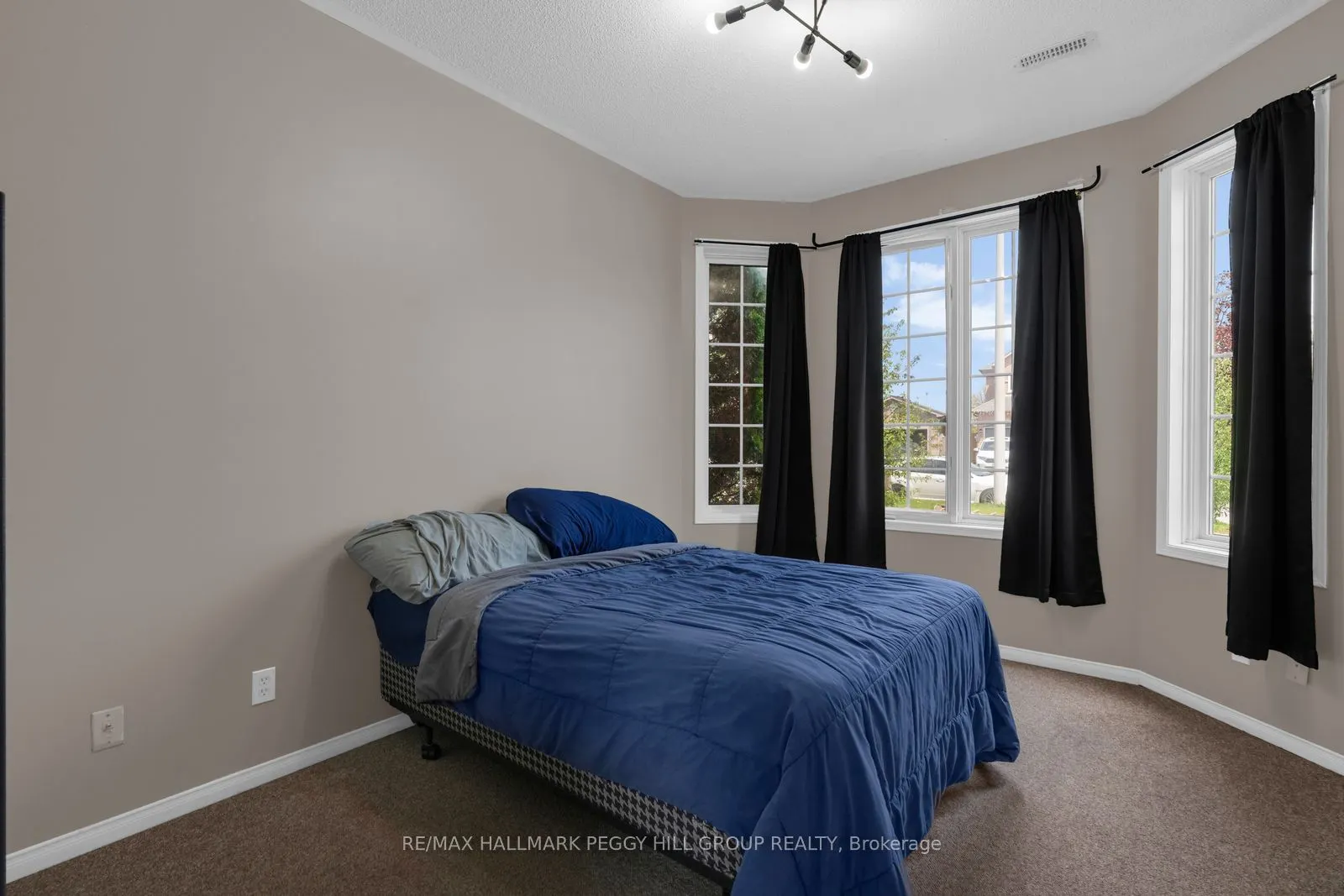 42 Kell Place