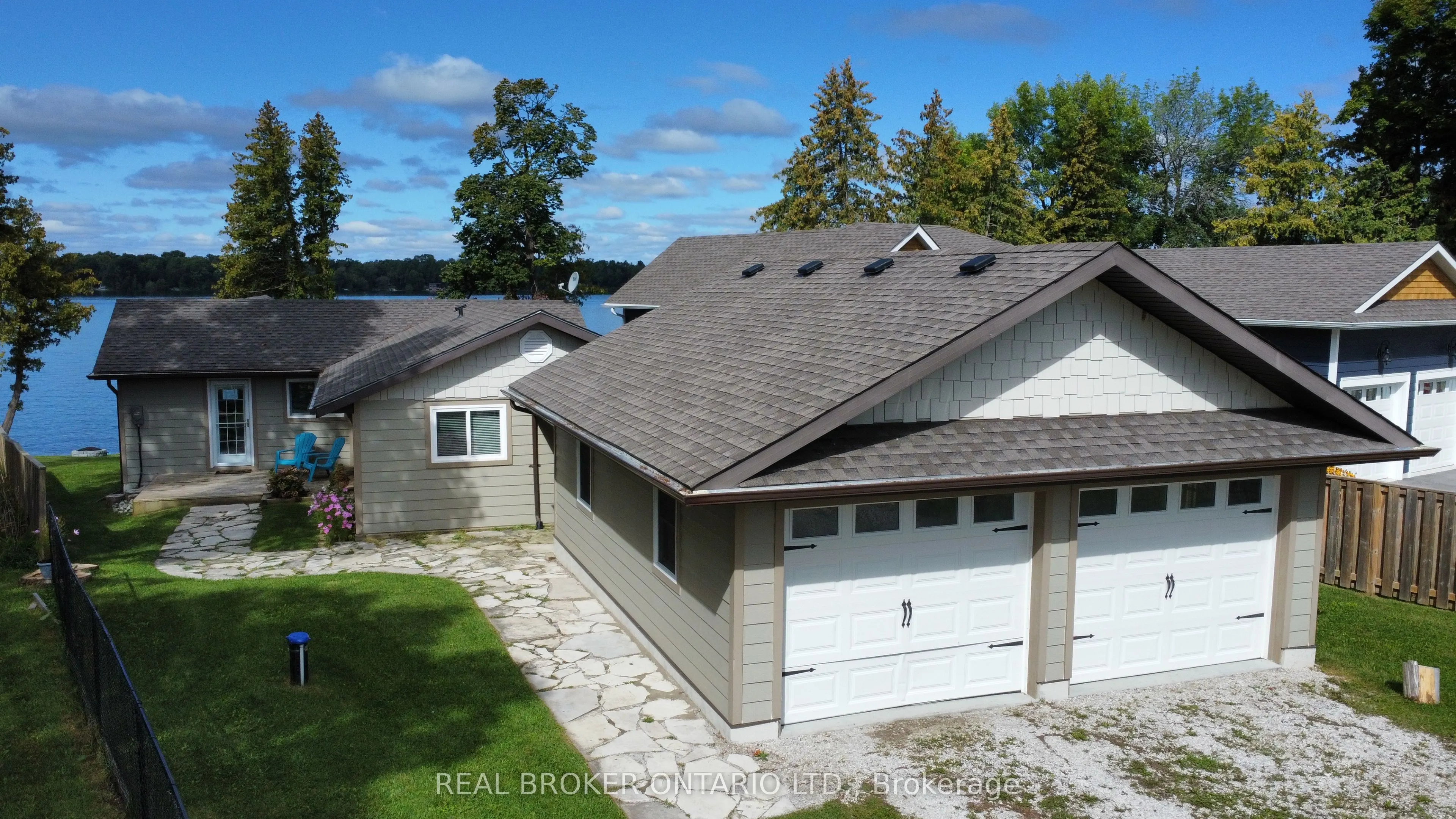 5818 Victoria Park Road
