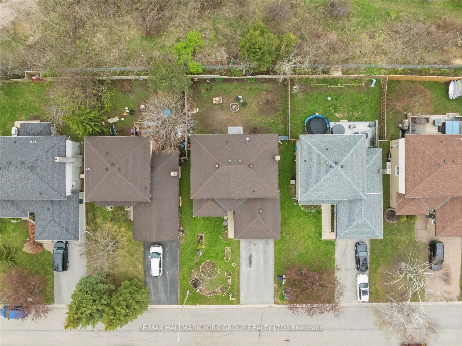 41 Laurentian Lane