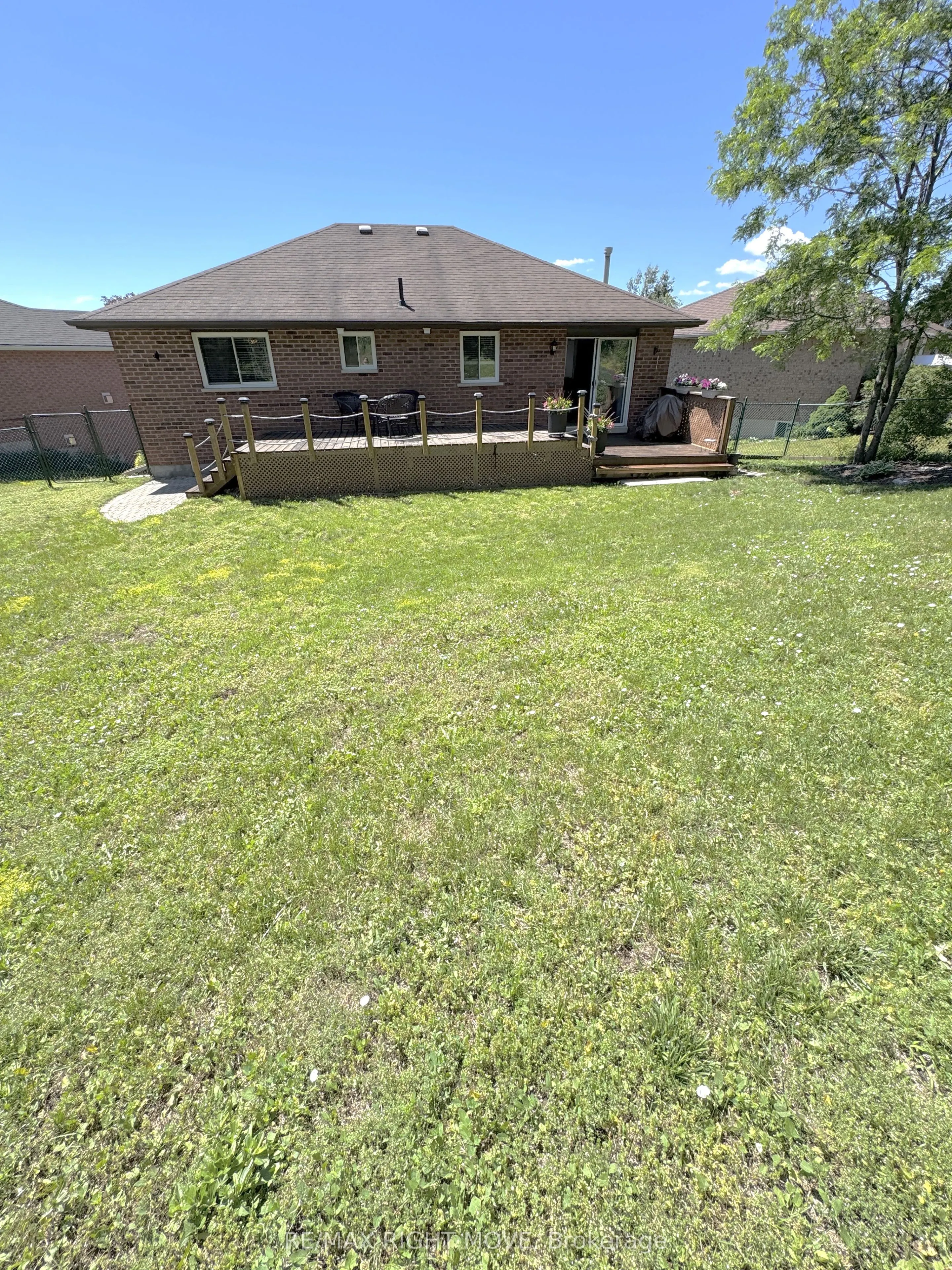 15 Watson Court