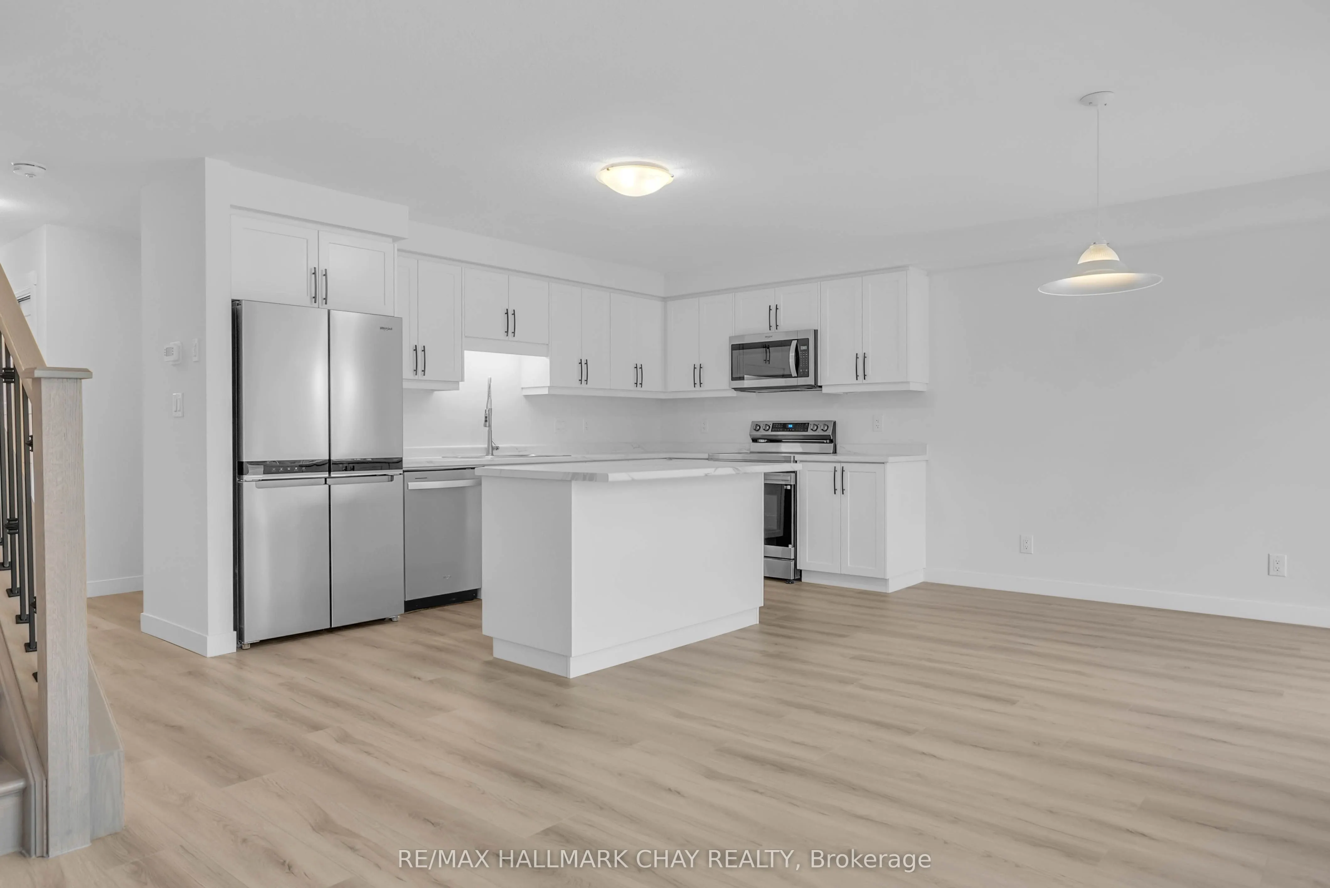 Lot 37 169 Queen Street W