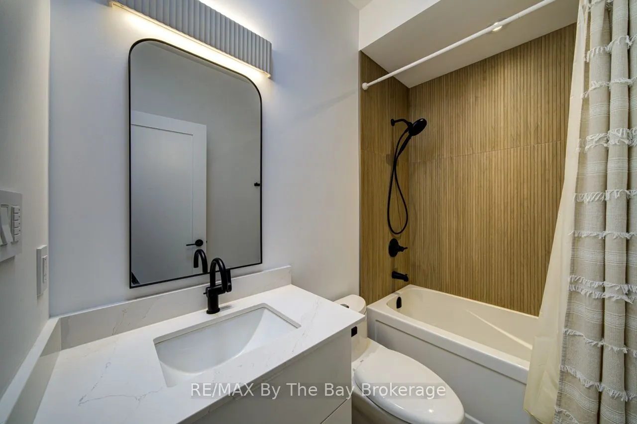 18 Raintree Court