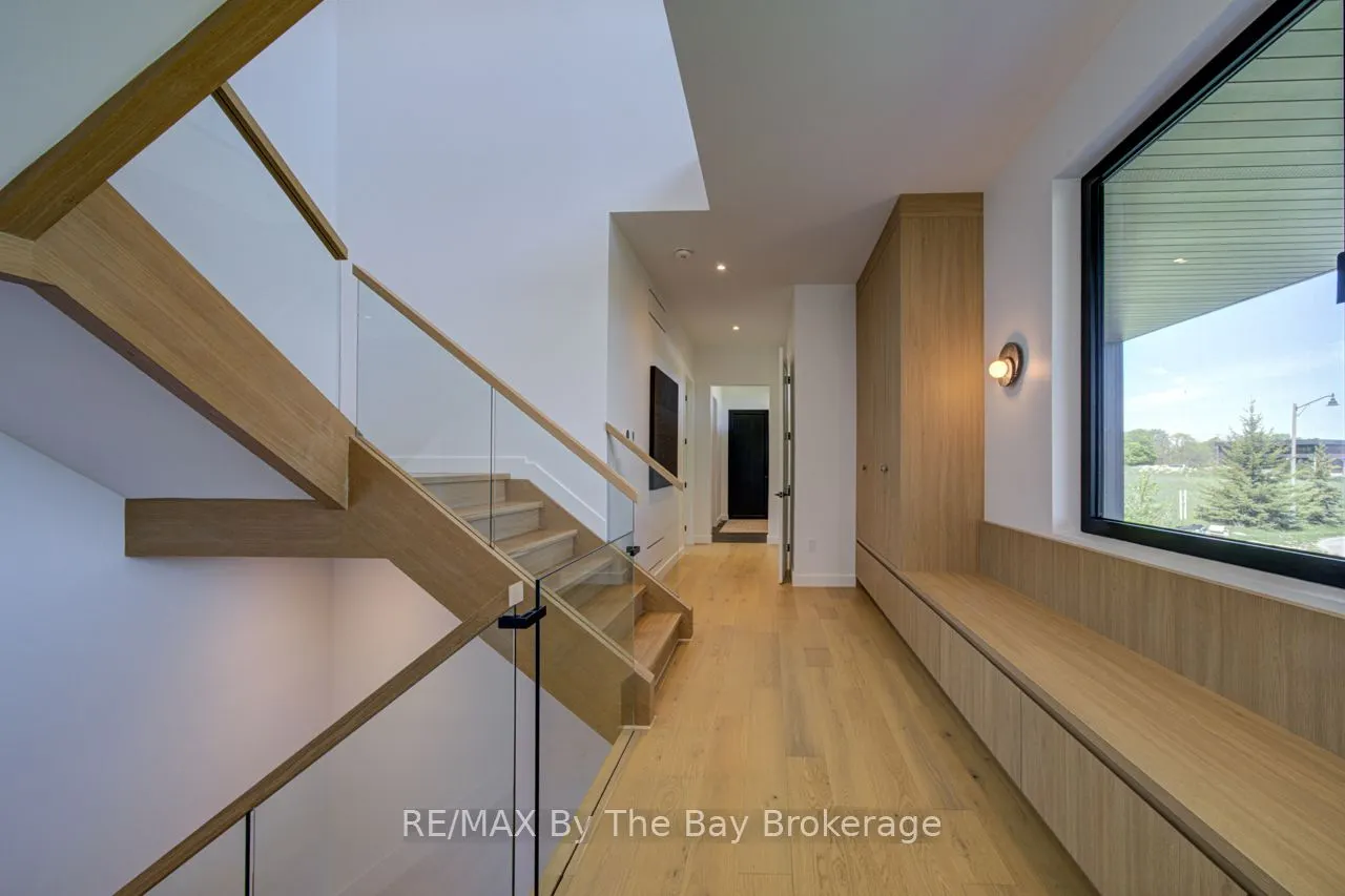 18 Raintree Court