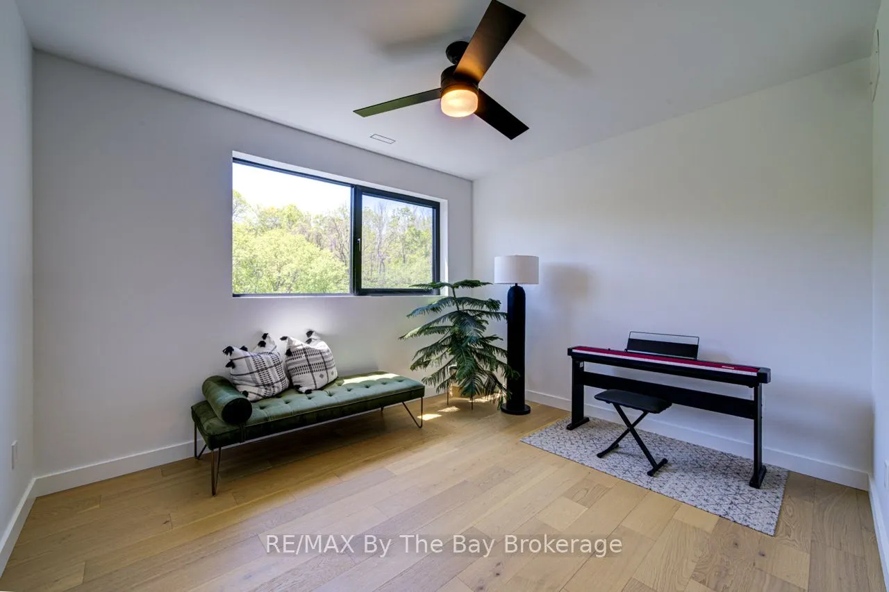18 Raintree Court