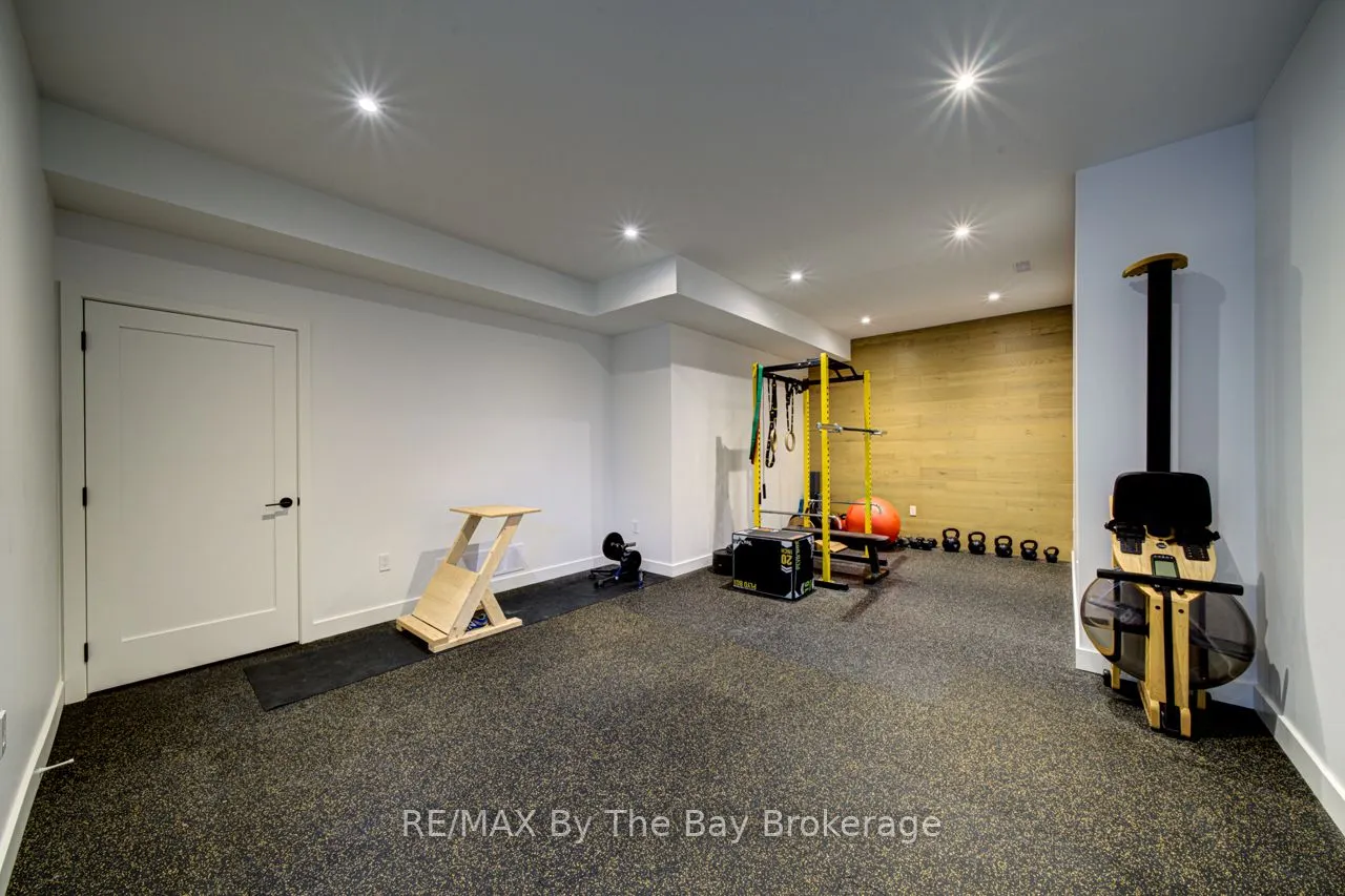 18 Raintree Court
