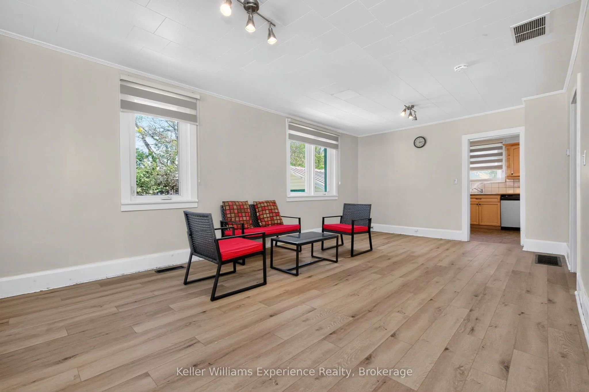 239 Oak Street