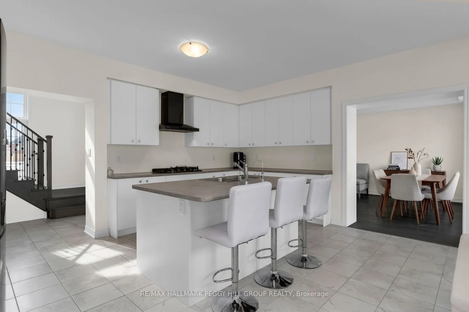 113 Rugman Crescent