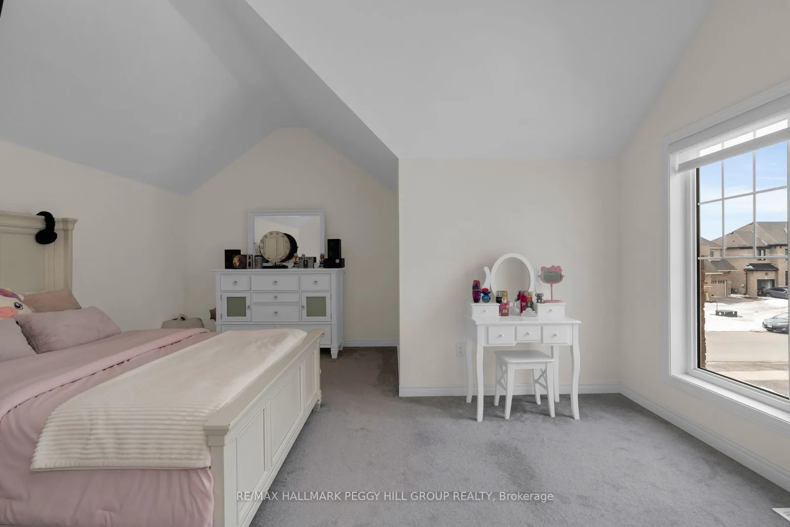 113 Rugman Crescent