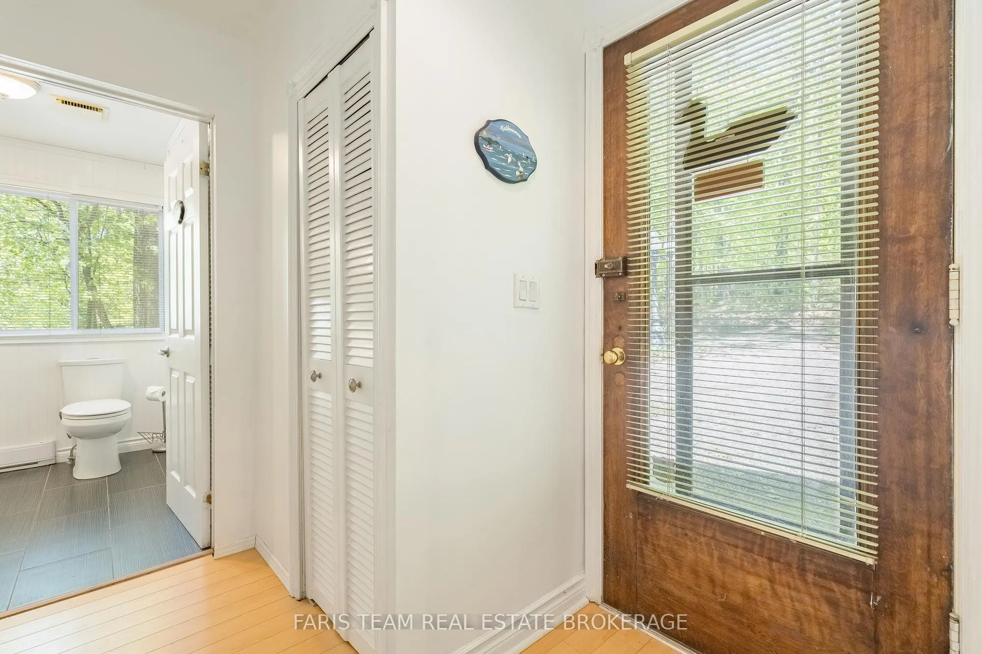112 Farlain Lake Road E