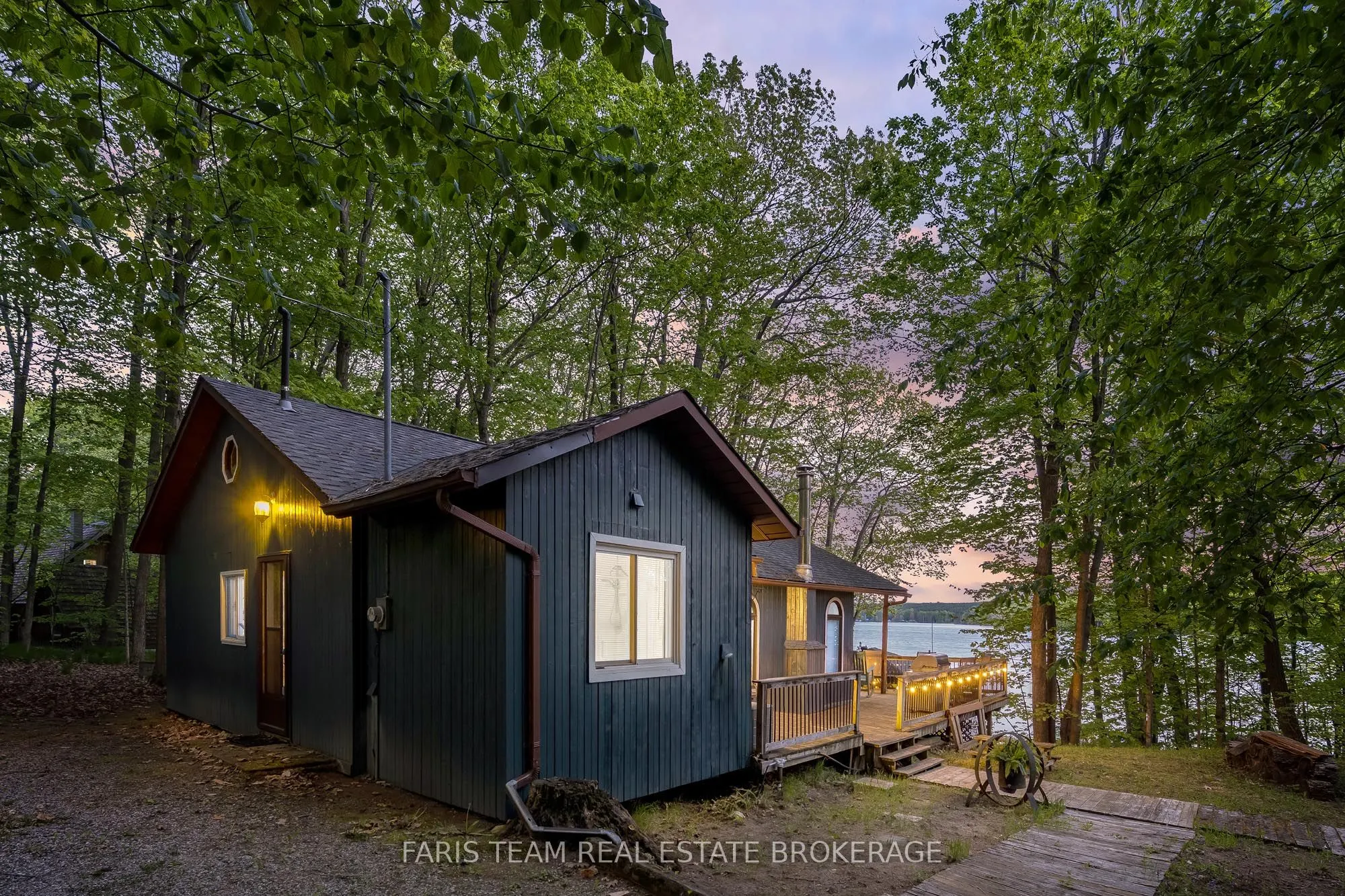 112 Farlain Lake Road E