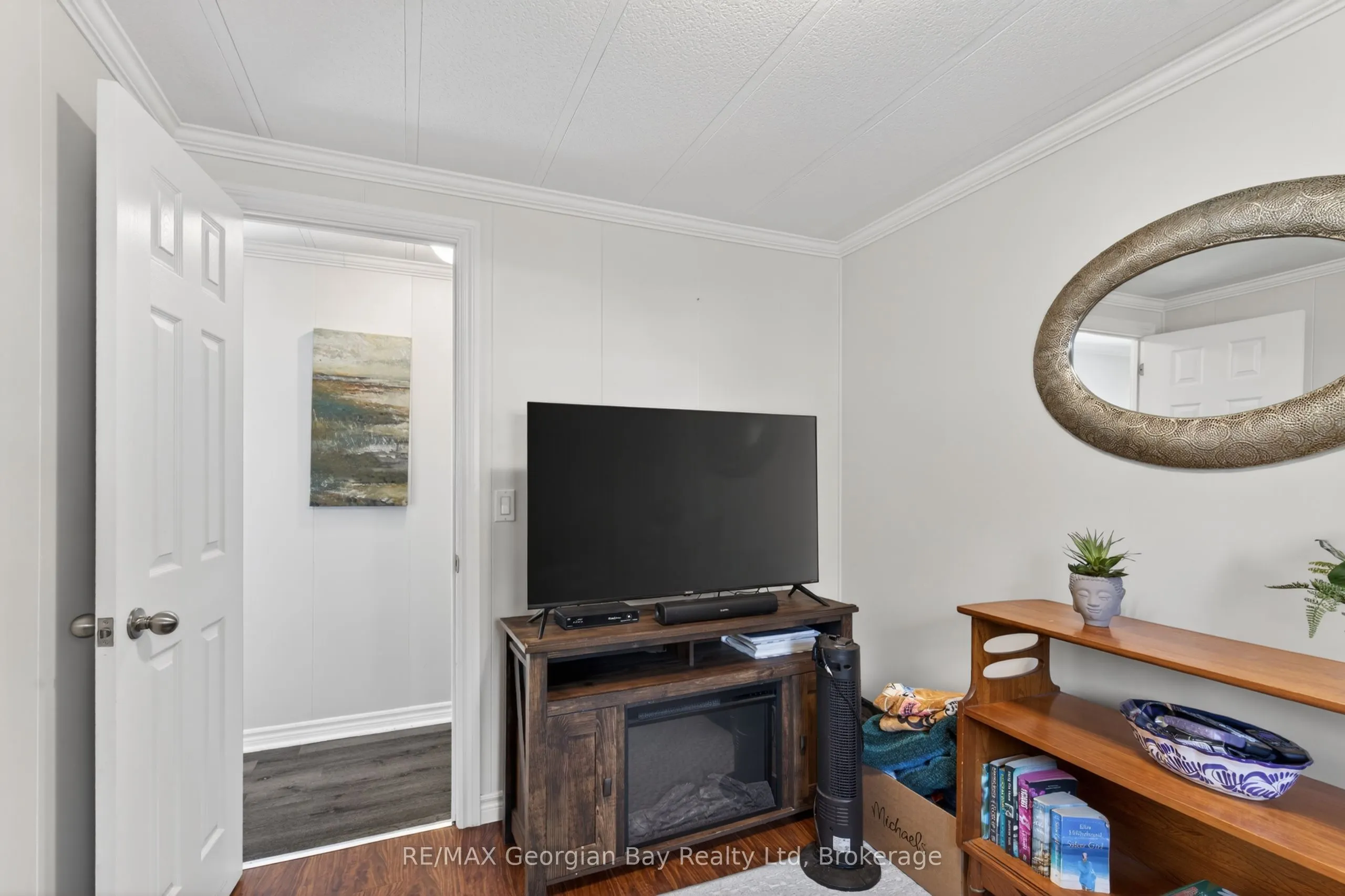 5263 Elliott Side Road #81