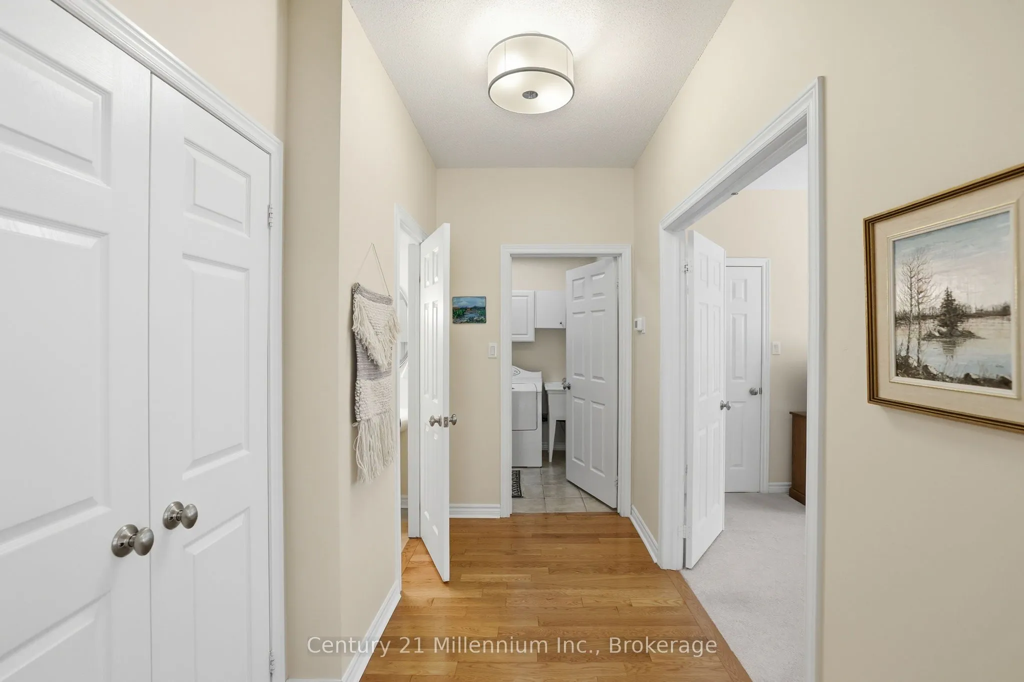 18 Thomas Drive