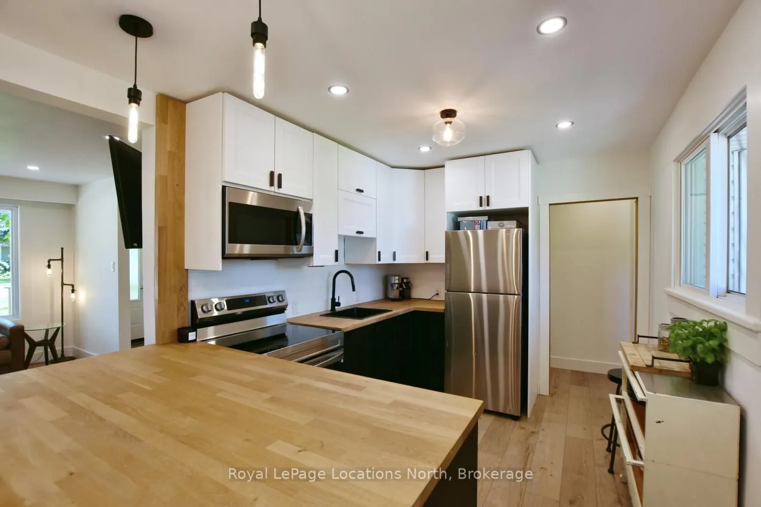 56 BATTEAUX Road