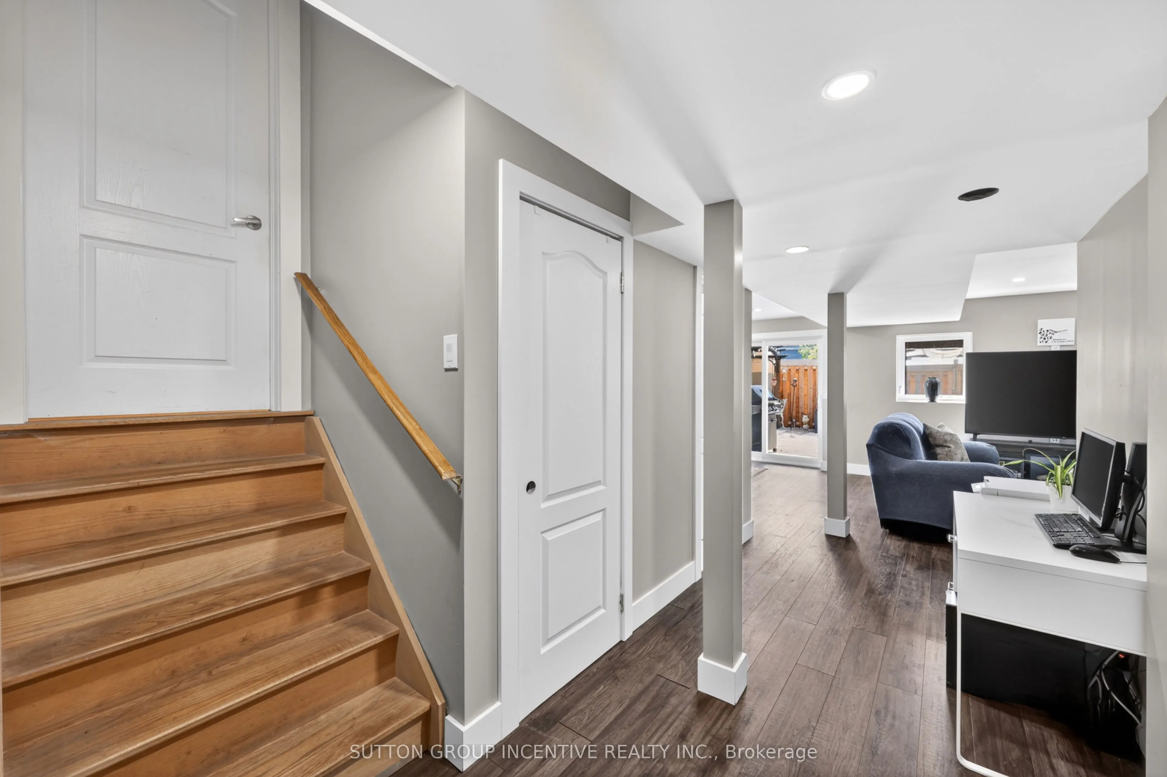 60 Succession Crescent