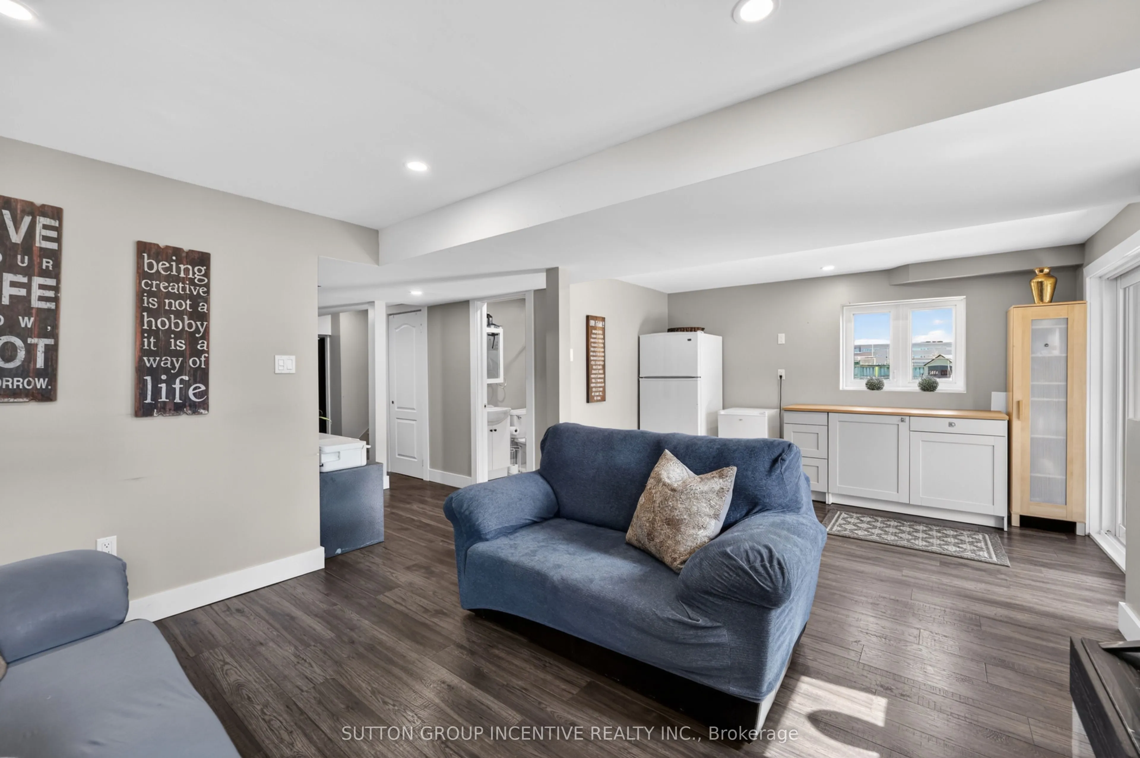 60 Succession Crescent