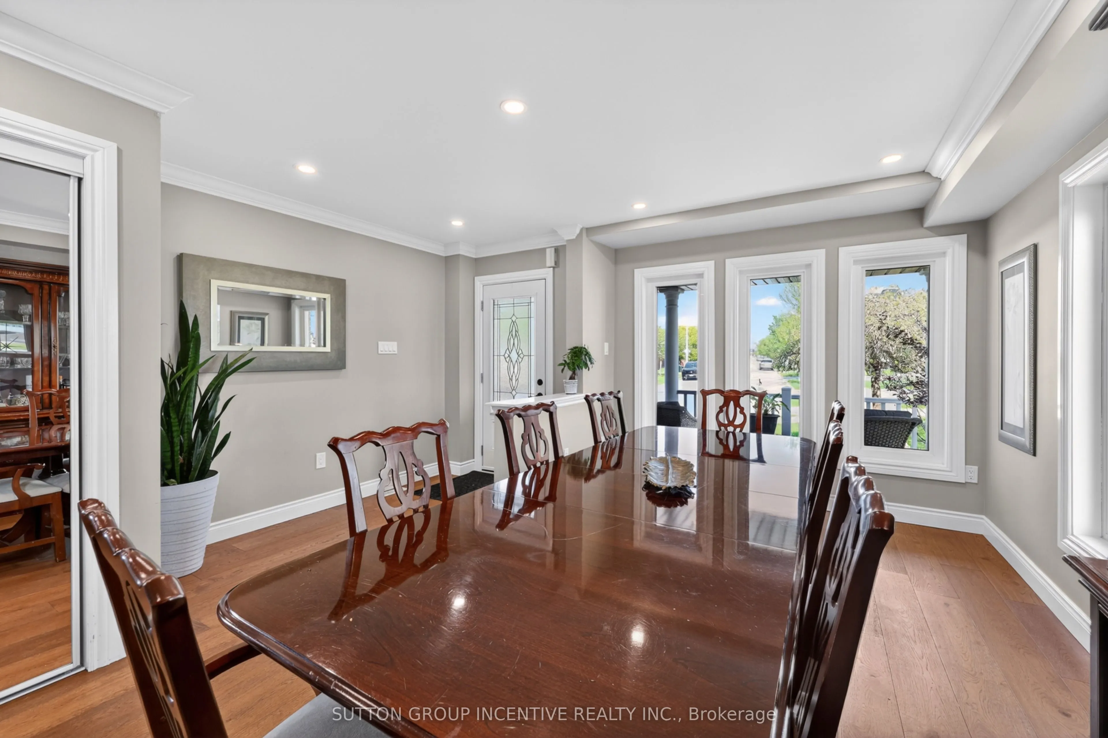 60 Succession Crescent