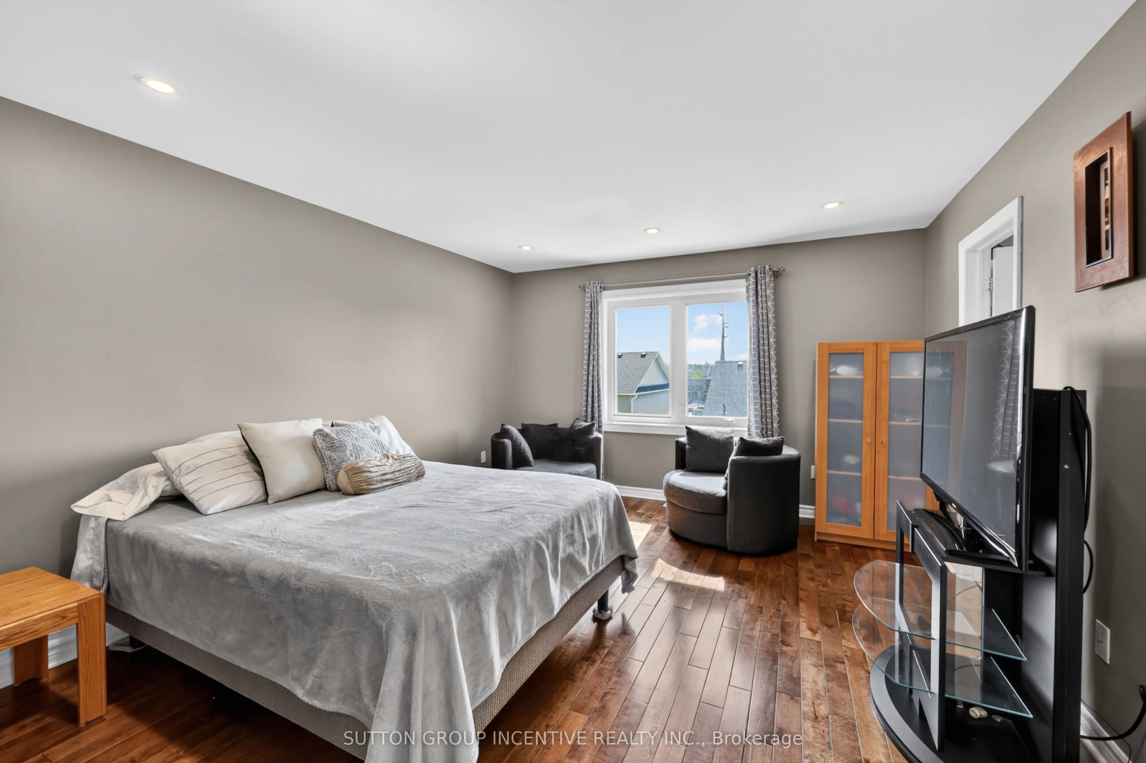 60 Succession Crescent