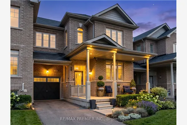12 Pearcey Crescent