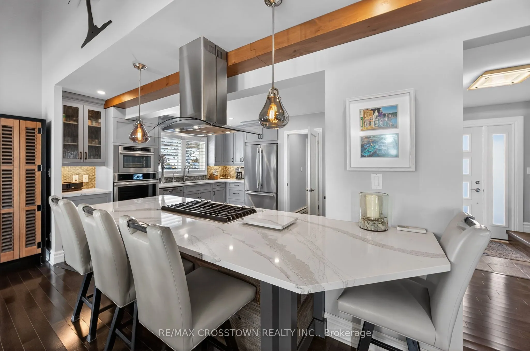 167 Lakeshore Road W
