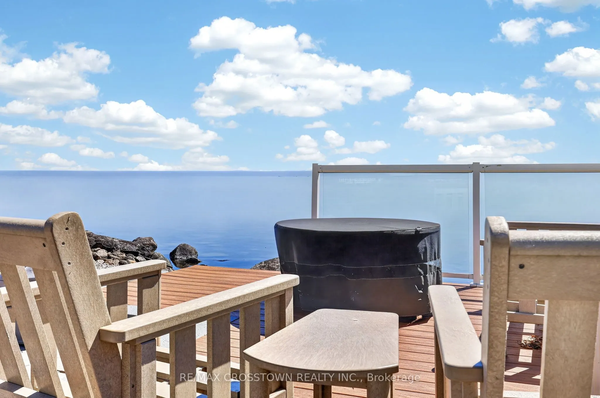 167 Lakeshore Road W