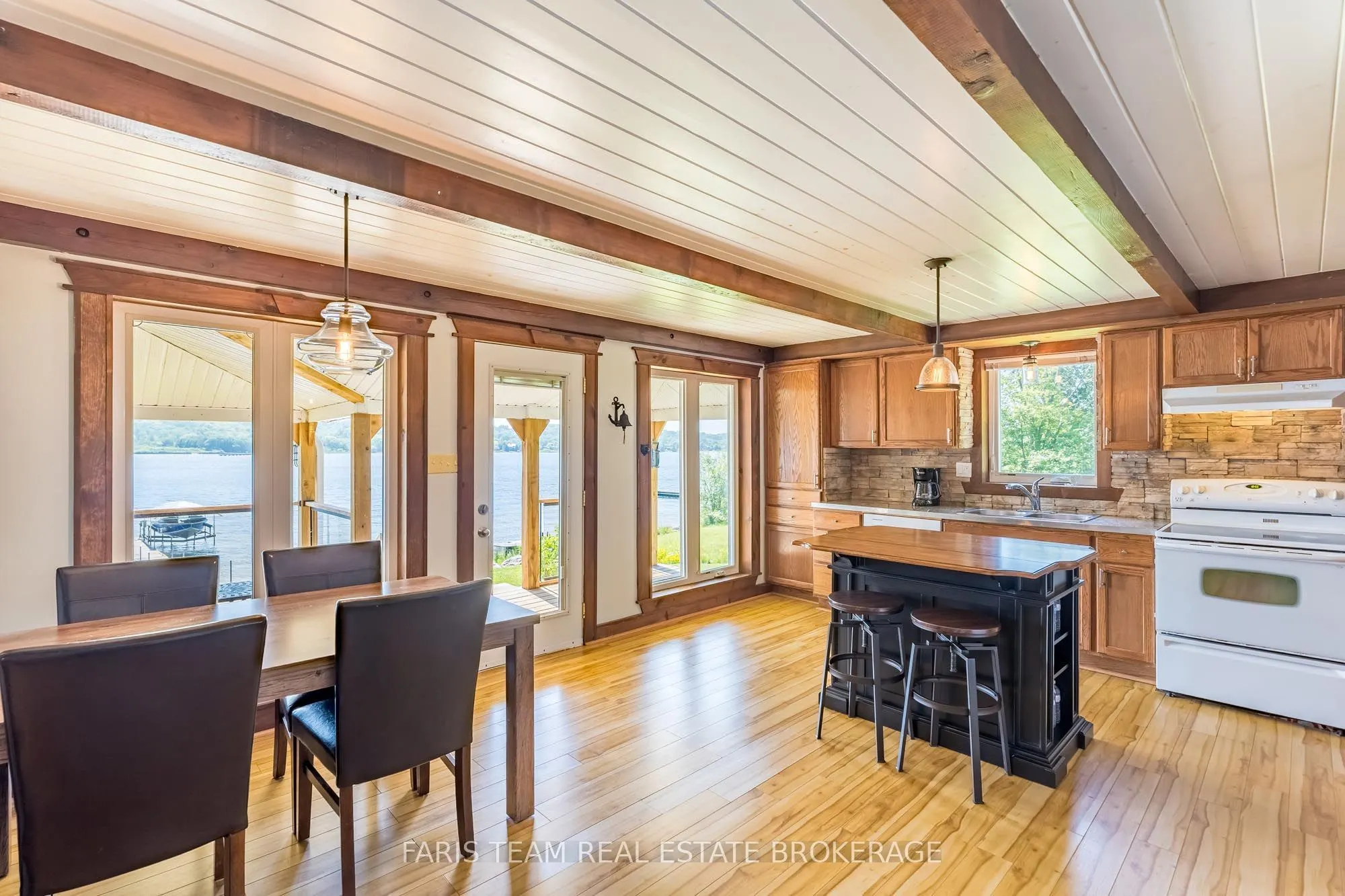 375 Champlain Road