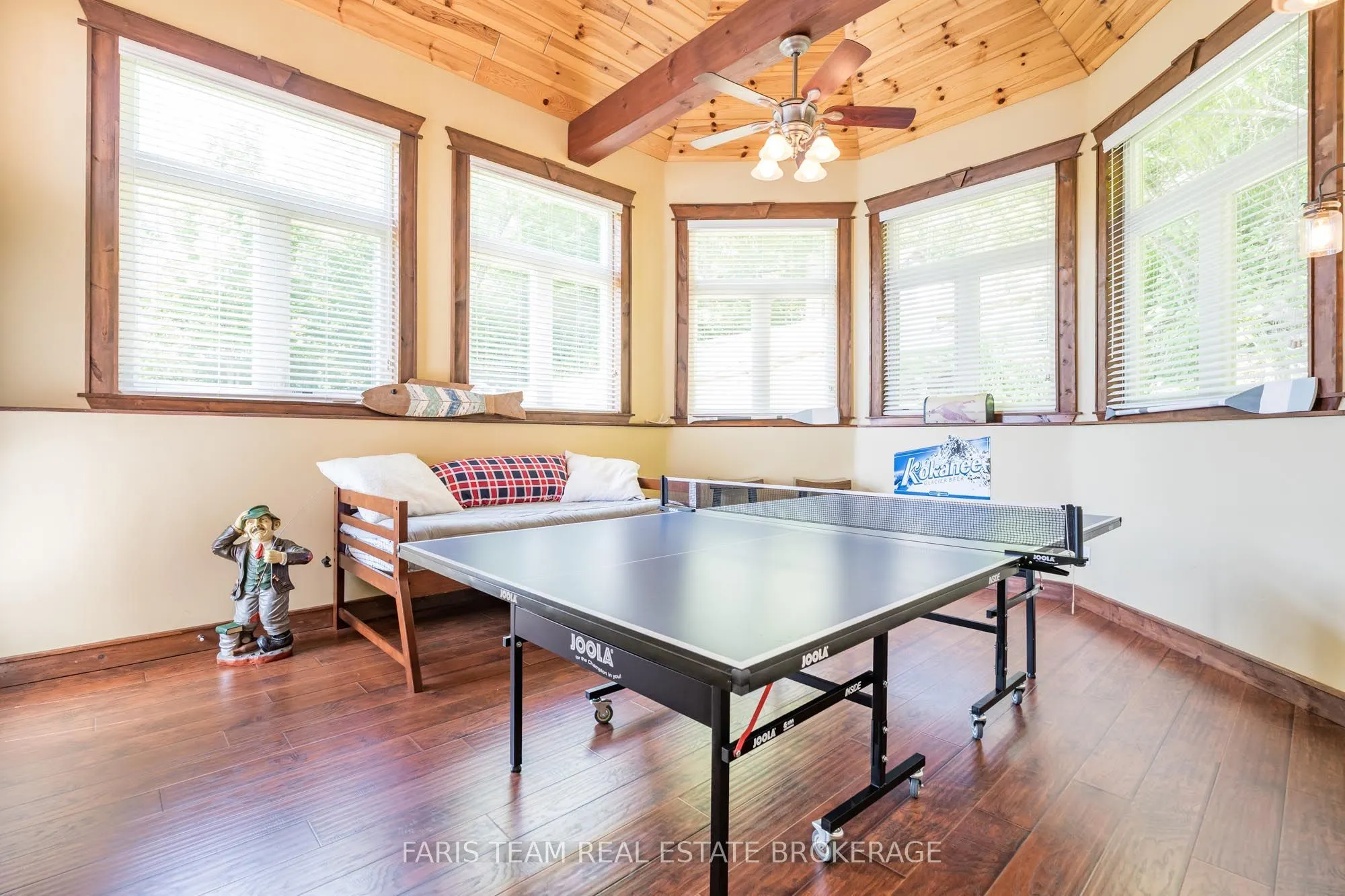 375 Champlain Road