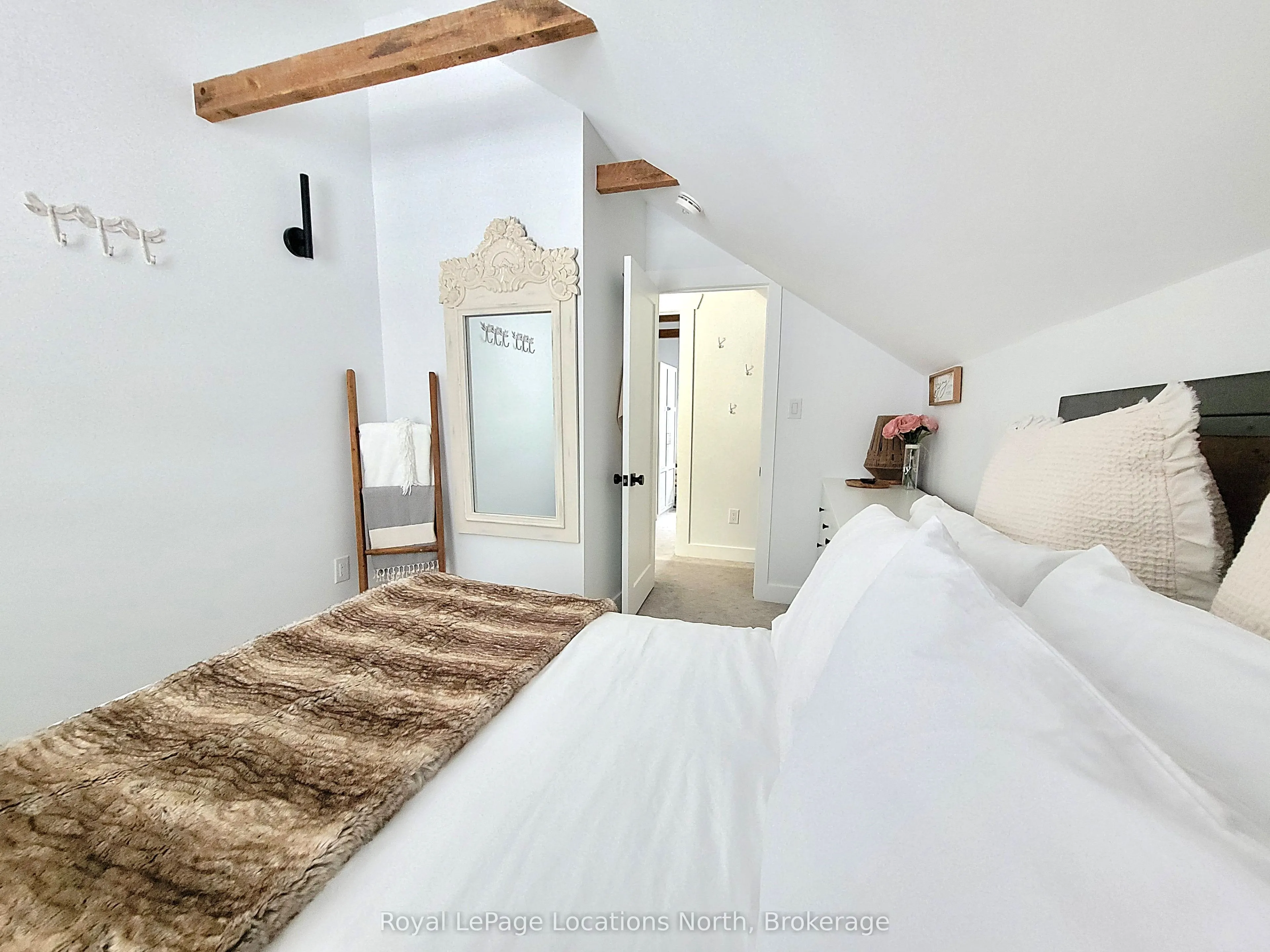 347 Balm Beach Road W
