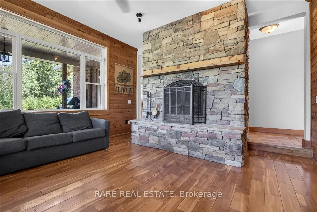 3938 Hogback Road