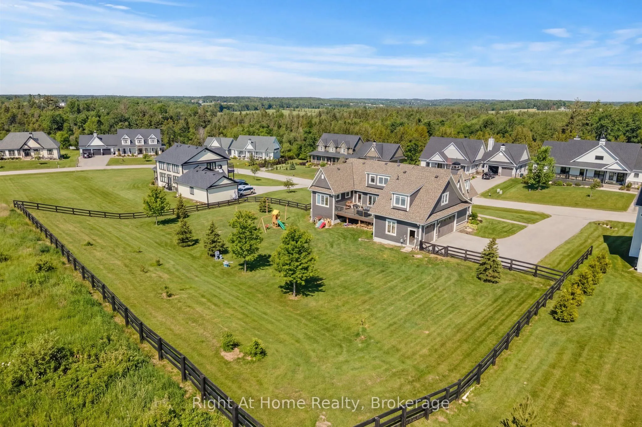 16 Gelderland Crescent