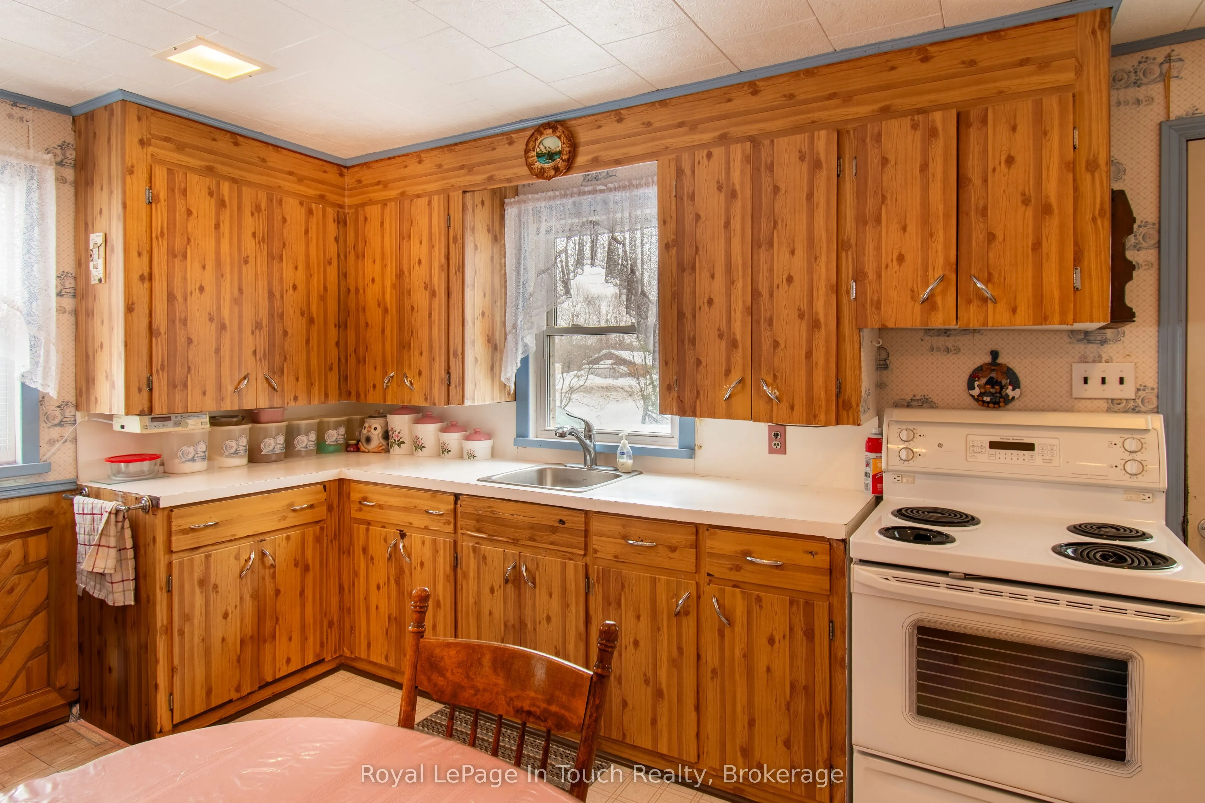 874 Cedar Point Road