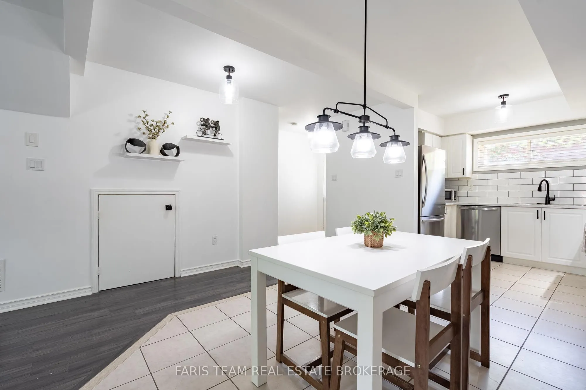 241 Ferndale Drive S #37