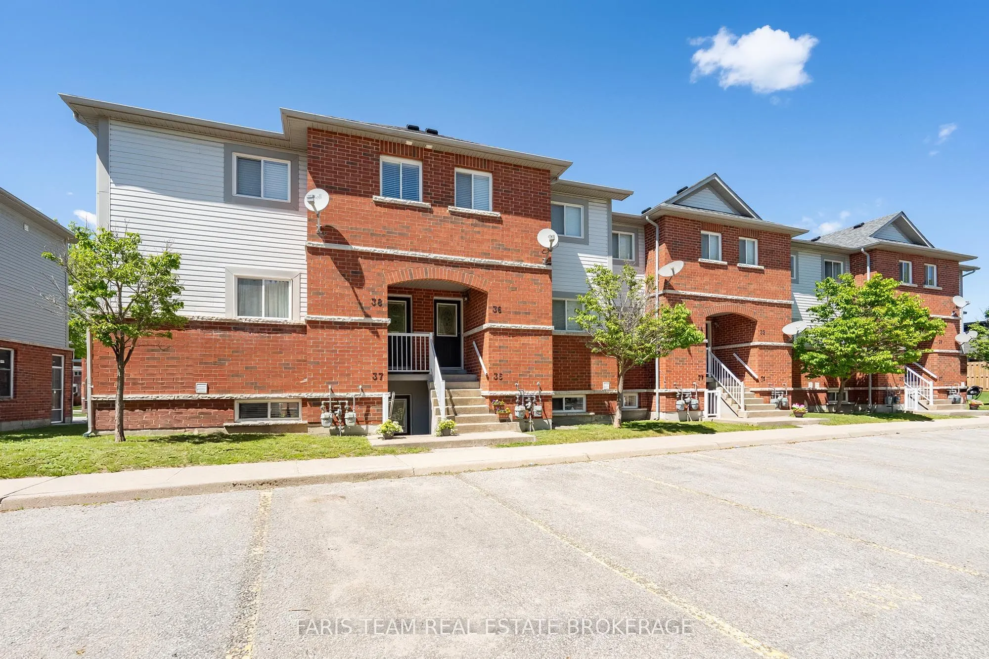 241 Ferndale Drive S #37