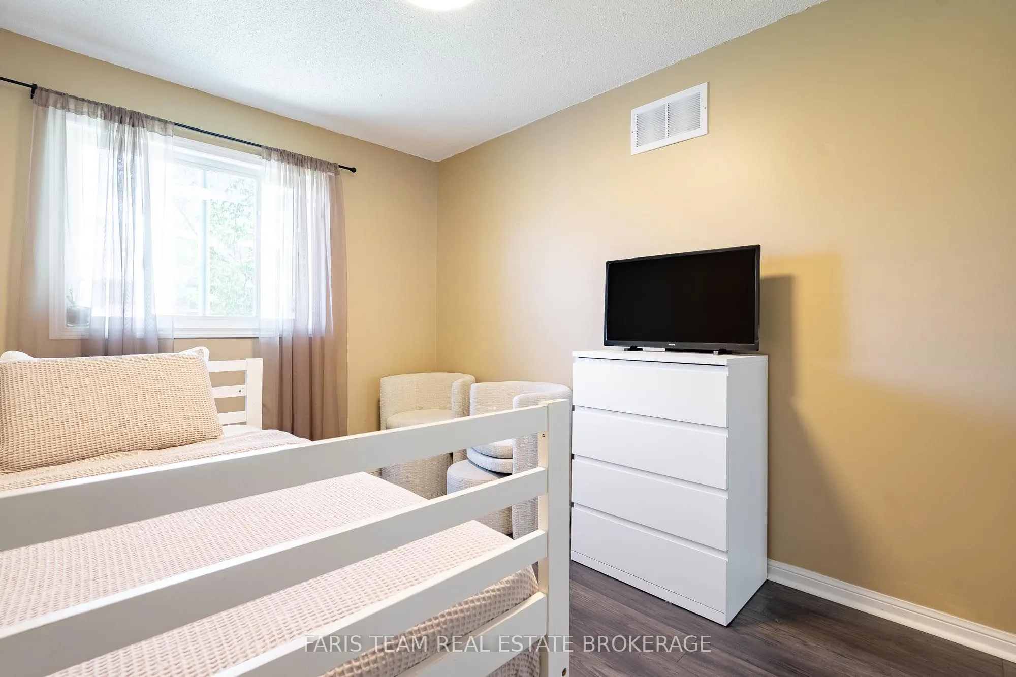 241 Ferndale Drive S #37