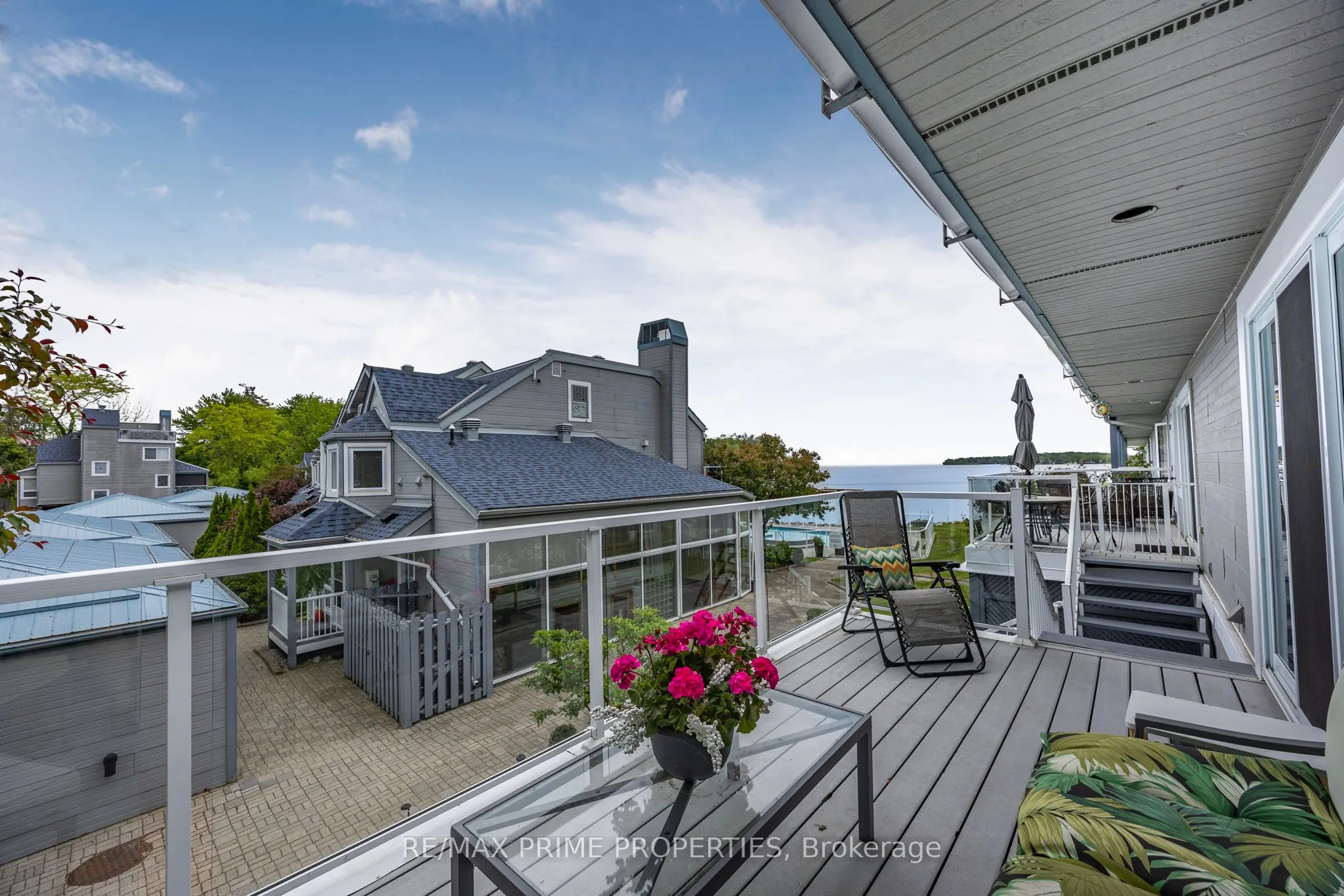 585 Atherley Road #201
