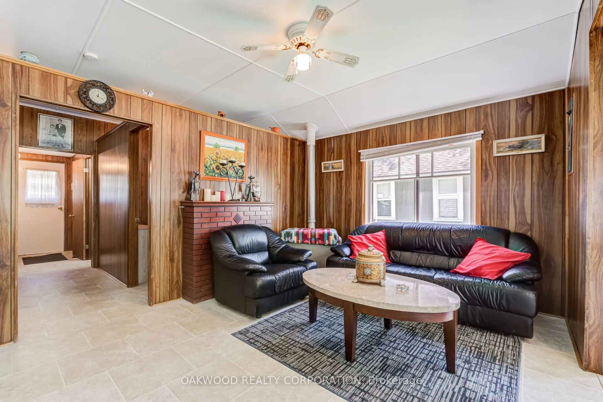 1981 Tiny Beaches Road S