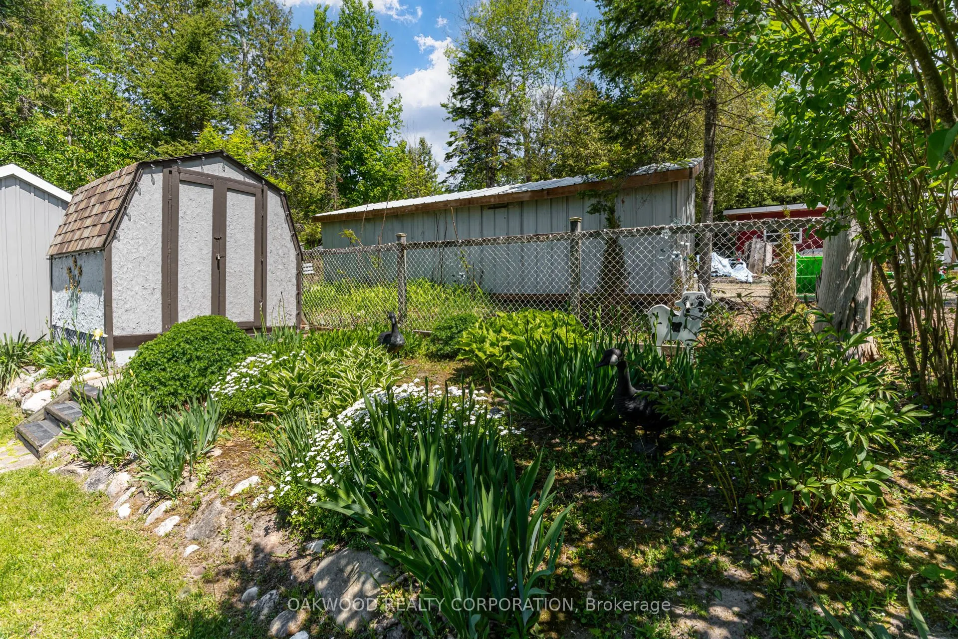1981 Tiny Beaches Road S