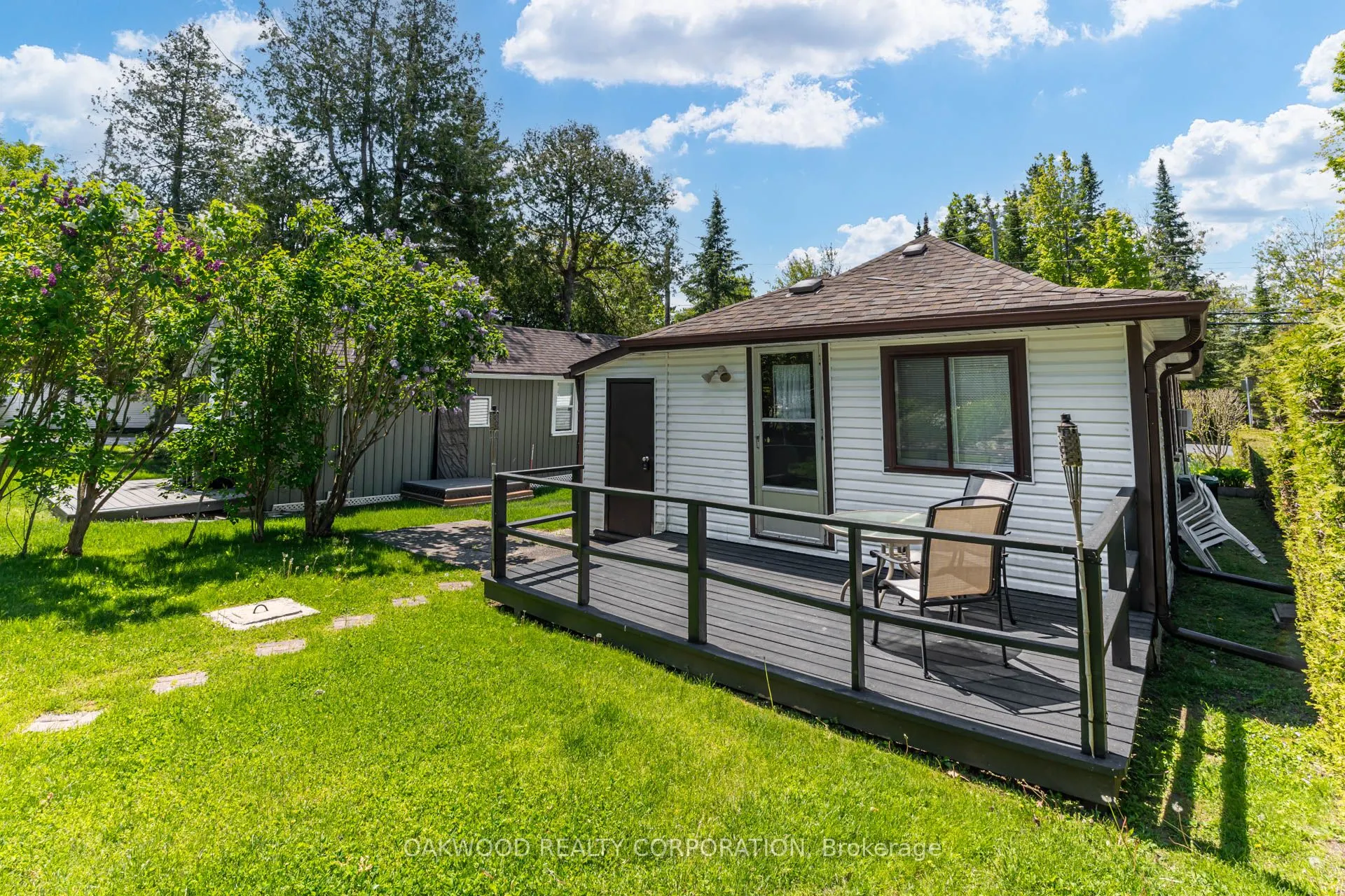 1981 Tiny Beaches Road S